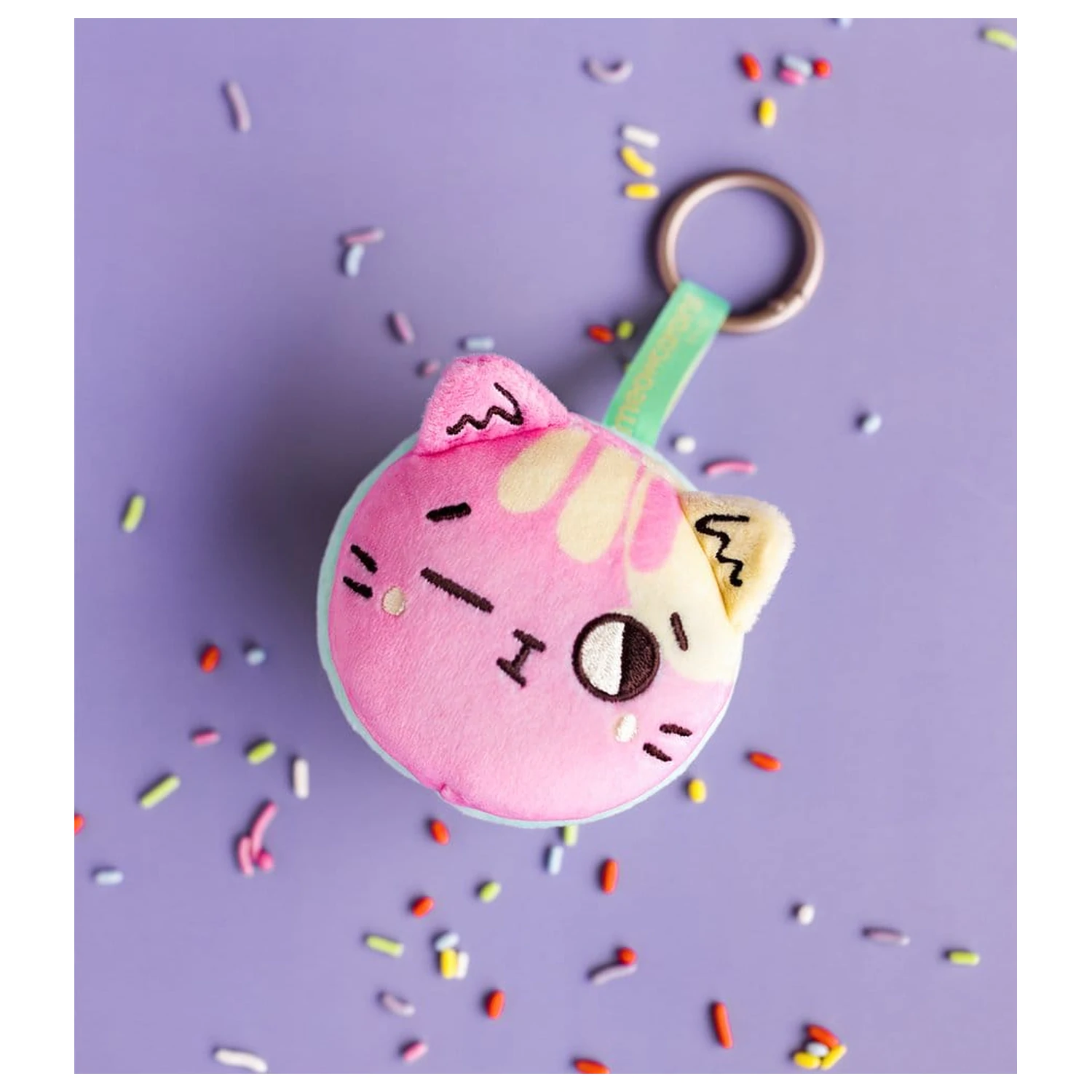 Meowcaron Plush Zawieszka do torby Wink 7 cm zdjęcie produktu