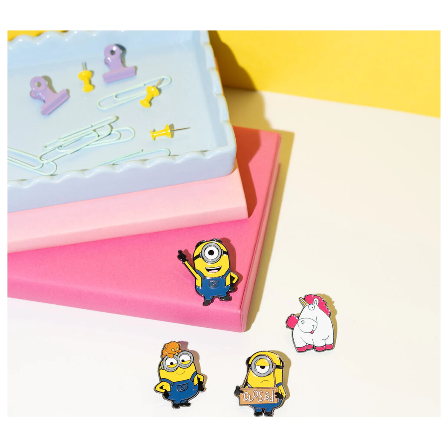 Minions zestaw 4 przypinek zdjęcie produktu