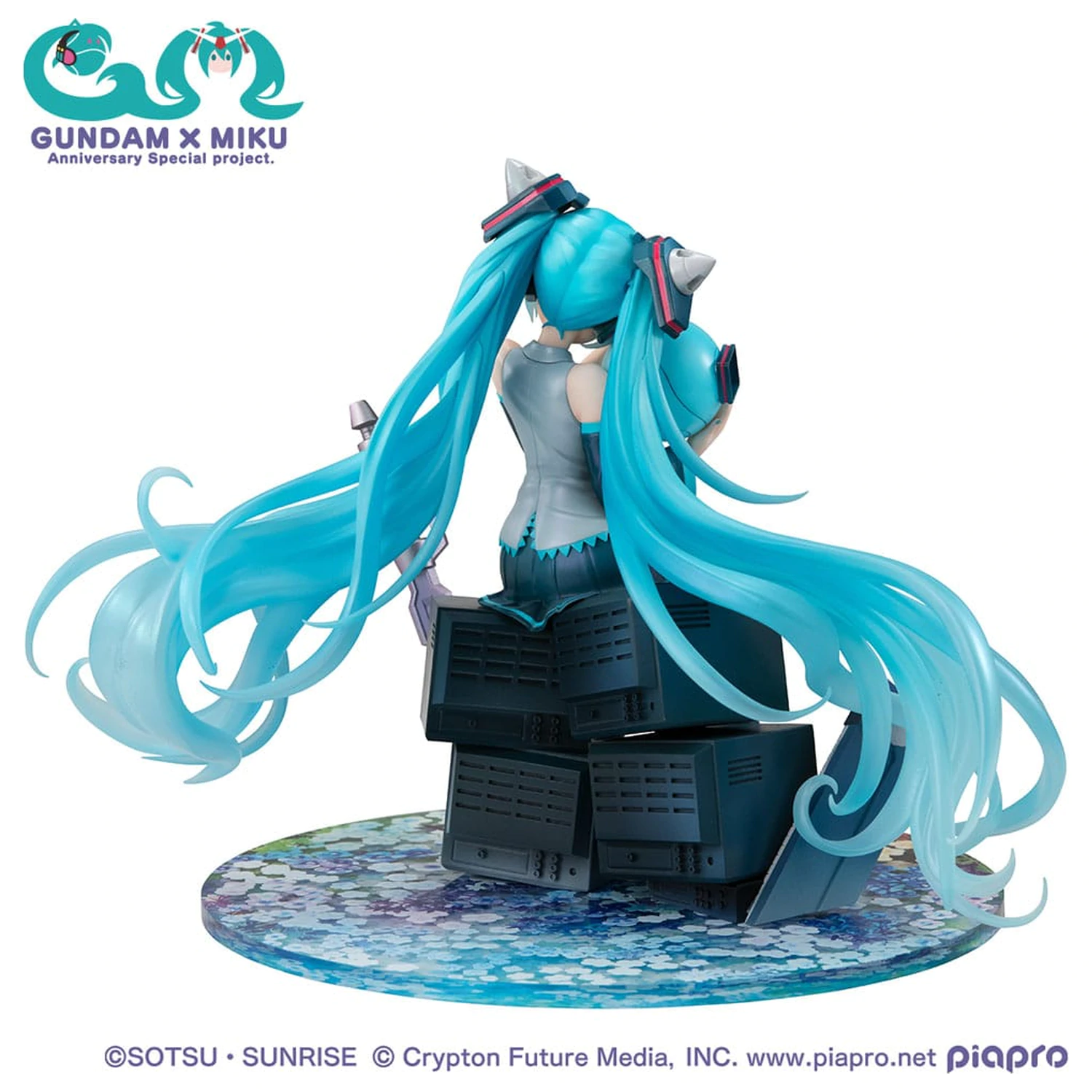 Mobile Suit Gundam x Hatsune Miku Lucrea Figurka PVC Hatsune Miku x OO Gundam 45. rocznica 17 cm zdjęcie produktu