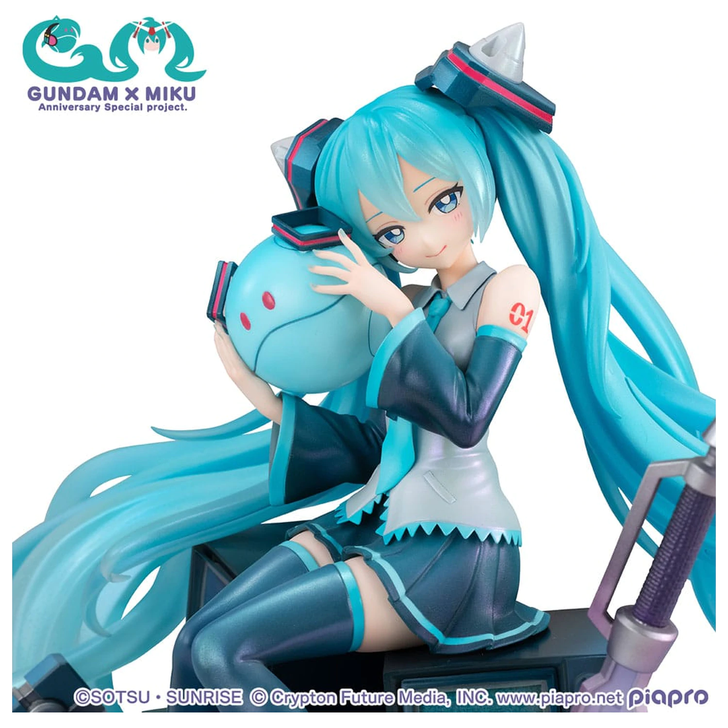 Mobile Suit Gundam x Hatsune Miku Lucrea Figurka PVC Hatsune Miku x OO Gundam 45. rocznica 17 cm zdjęcie produktu