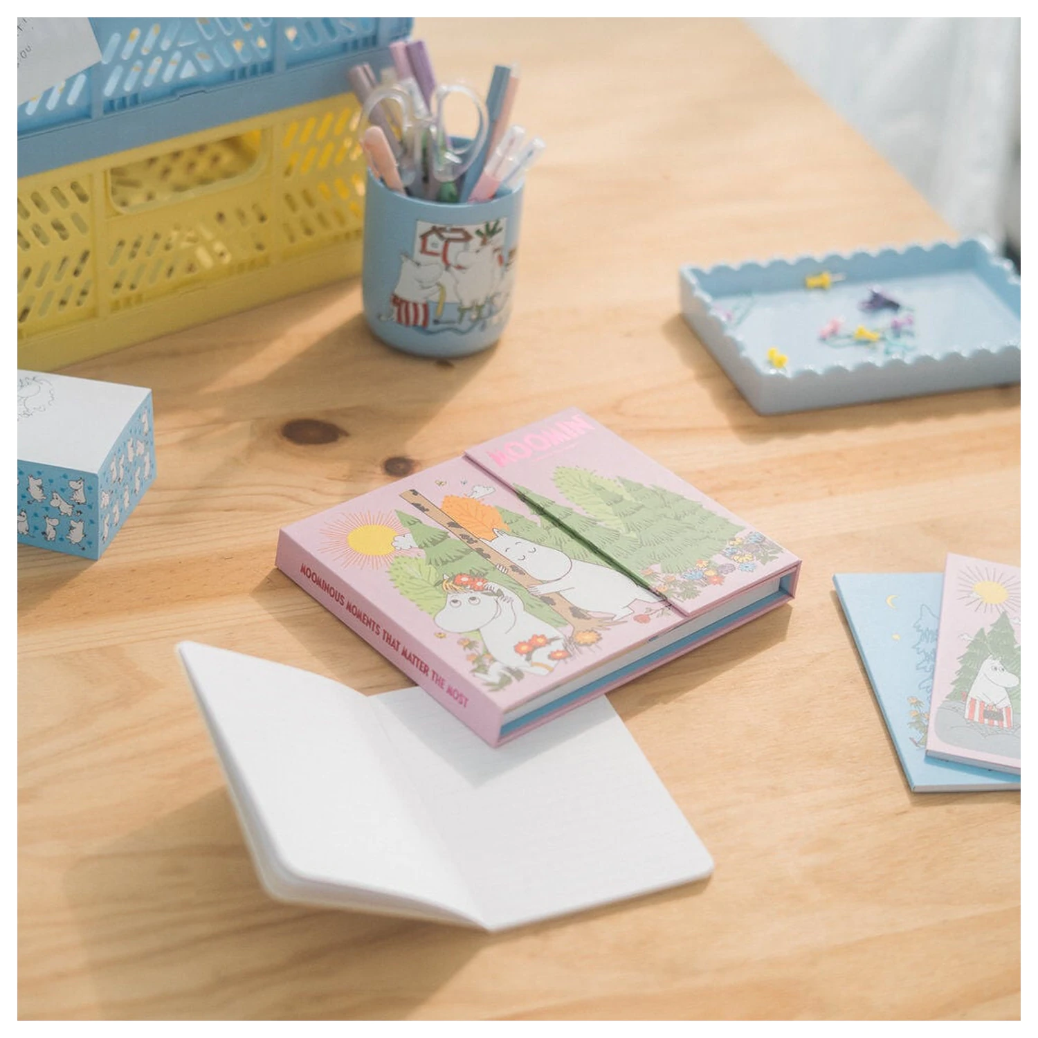 Moomin tygodniowy planer z karteczkami samoprzylepnymi zdjęcie produktu