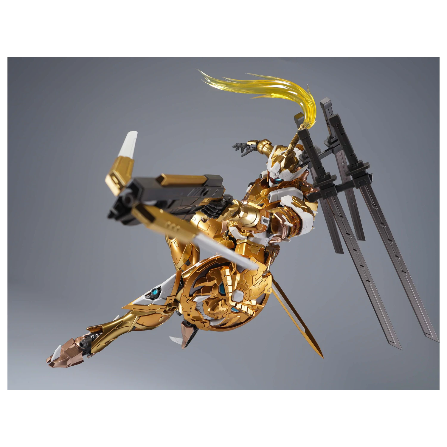 Motor Nuclear MNP-XH08A Type Wei-Yuan Royal Guard Model Kit 19 cm zdjęcie produktu