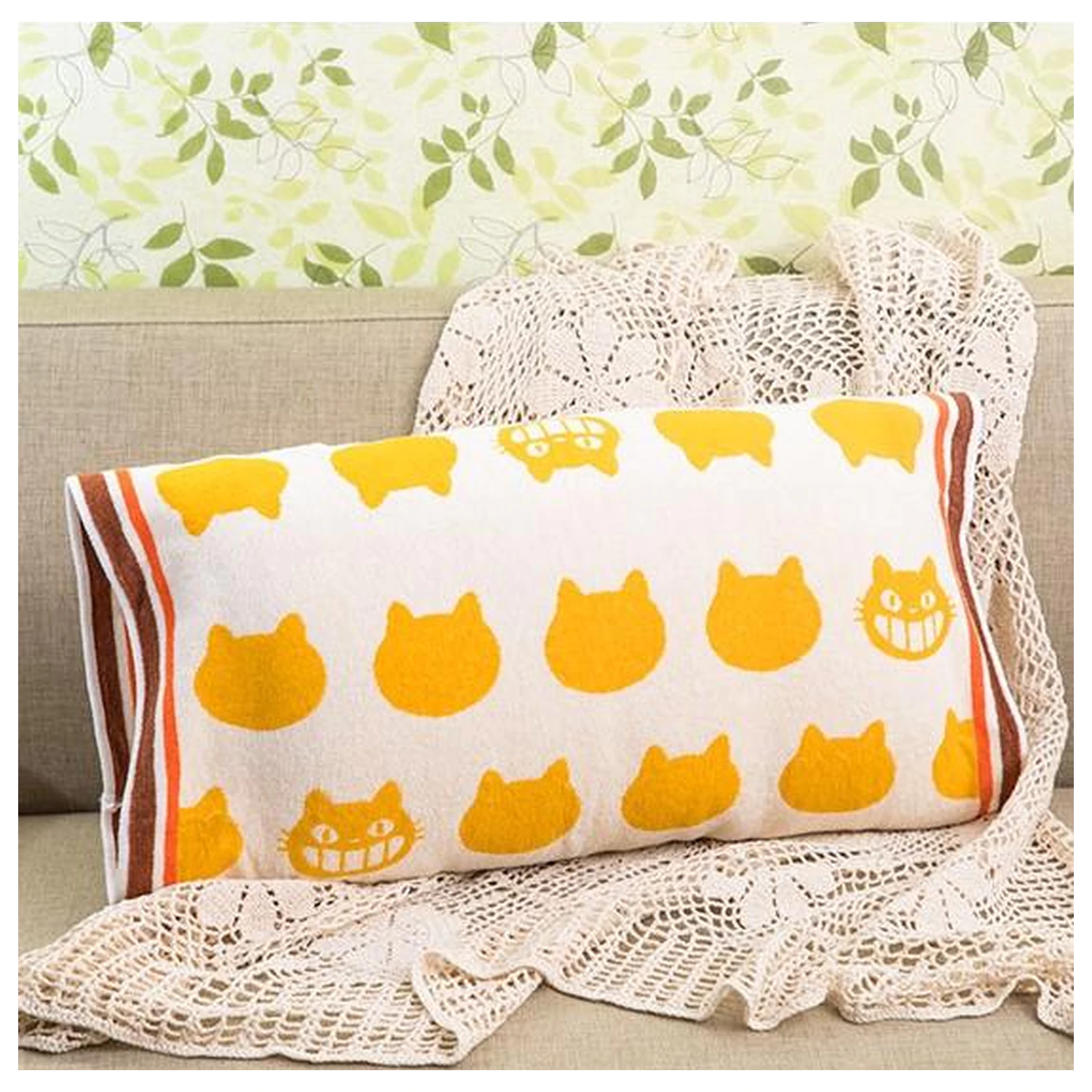 My Neighbor Totoro Poszewka na poduszkę Catbus zdjęcie produktu