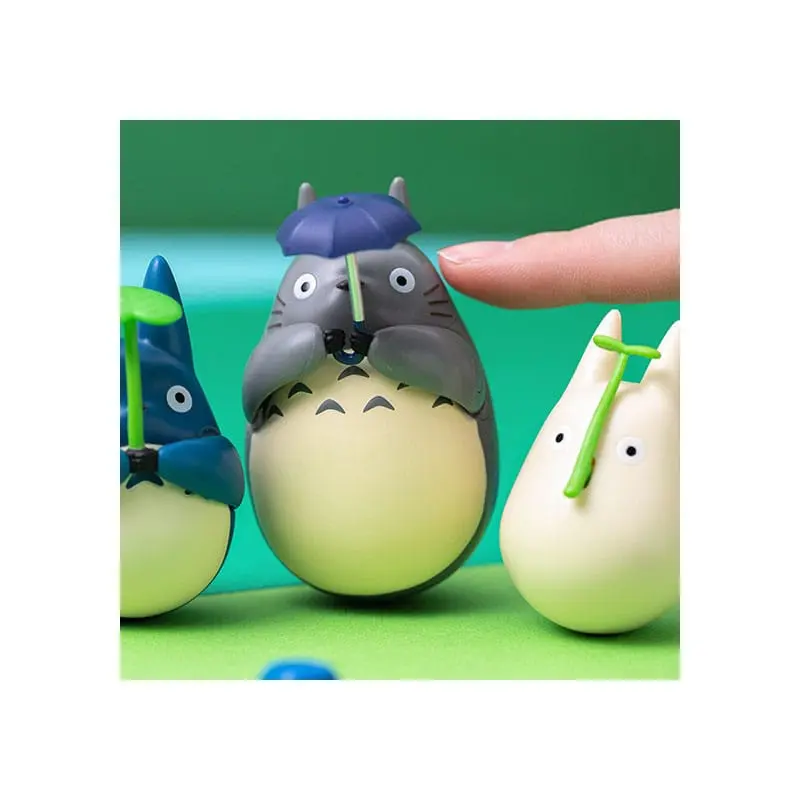 Mój Sąsiad Totoro Figurka z Okrągłą Podstawą Duży Totoro z liściem 7 cm zdjęcie produktu