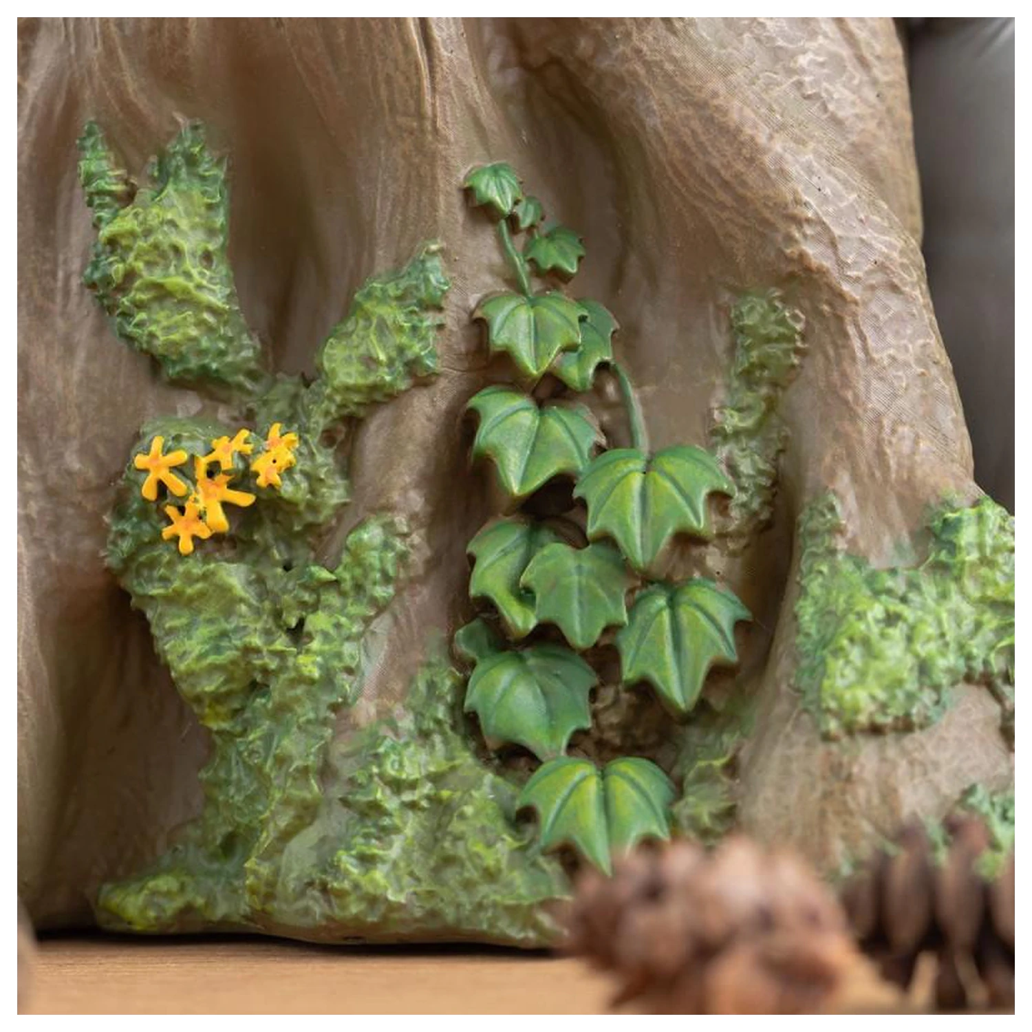My Neighbor Totoro Totoro pień drzewa Planter Diorama 17.5 cm zdjęcie produktu
