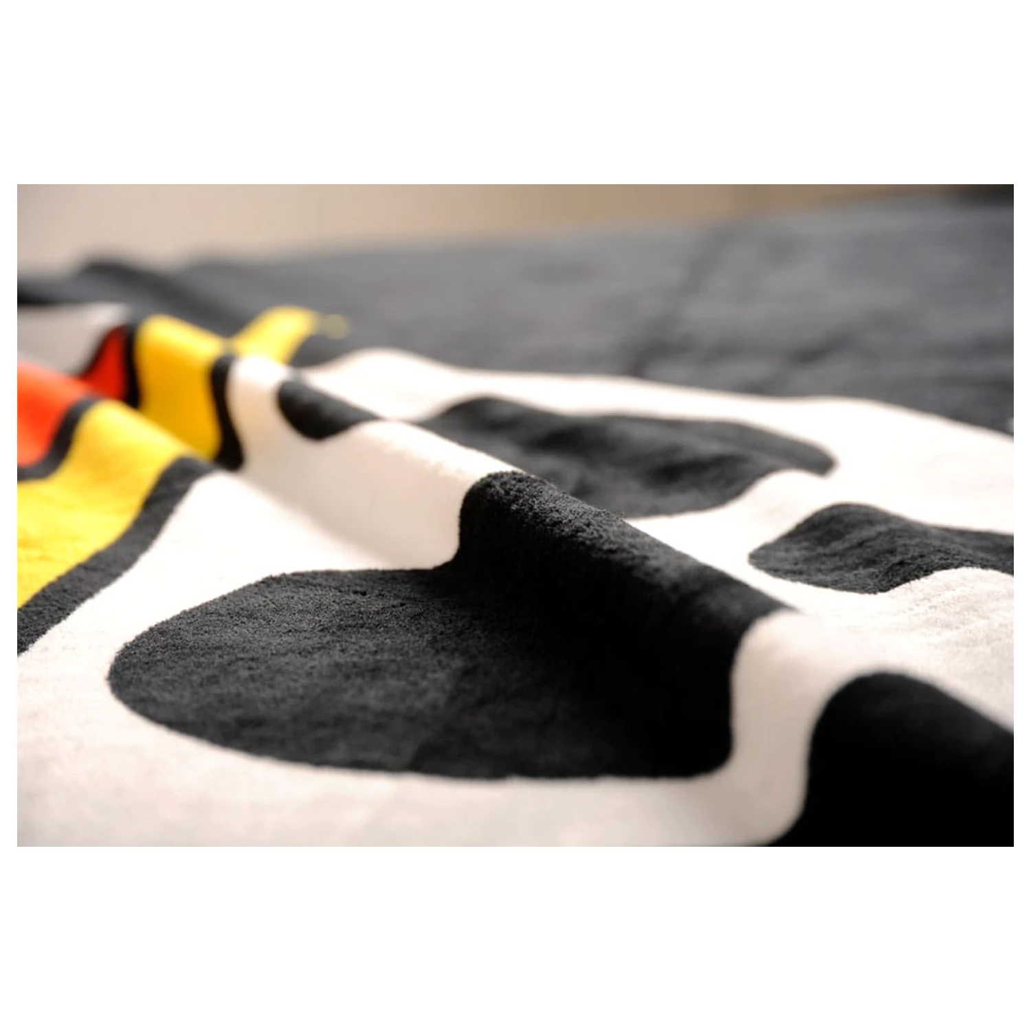 Koc polarowy One Piece 150 x 200 cm zdjęcie produktu