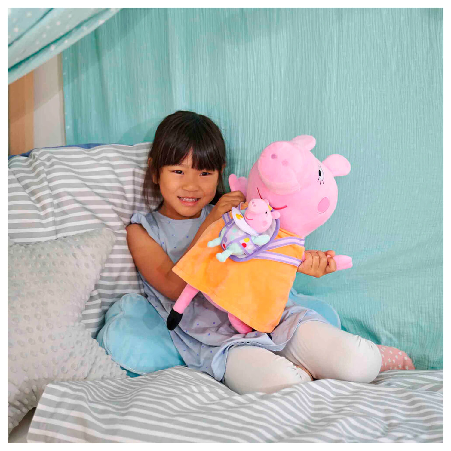 Peppa Pig Mummy Pig z pluszową zabawką Evie 33cm zdjęcie produktu