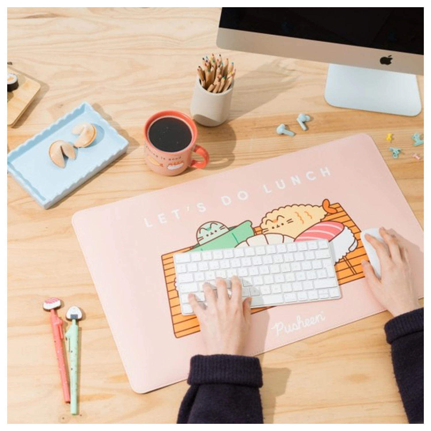 Pusheen Sushi Roll gaming mata na biurko zdjęcie produktu
