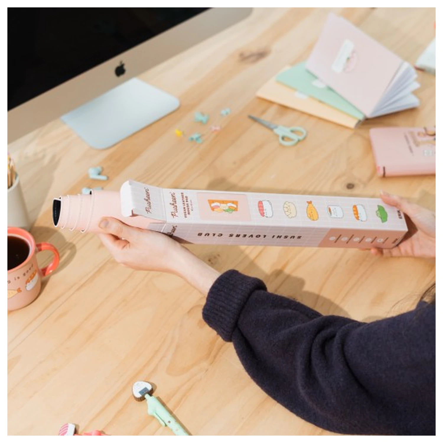 Pusheen Sushi Roll gaming mata na biurko zdjęcie produktu