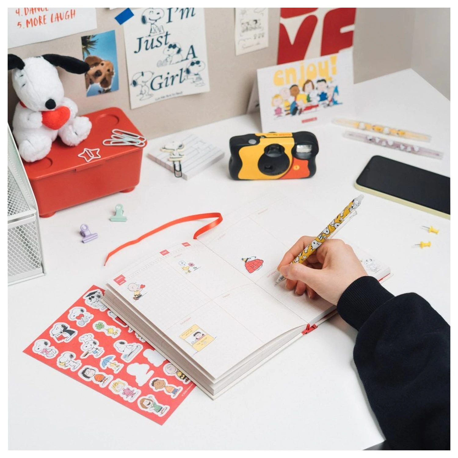 Snoopy A5 niedatowany planner tygodniowy zdjęcie produktu