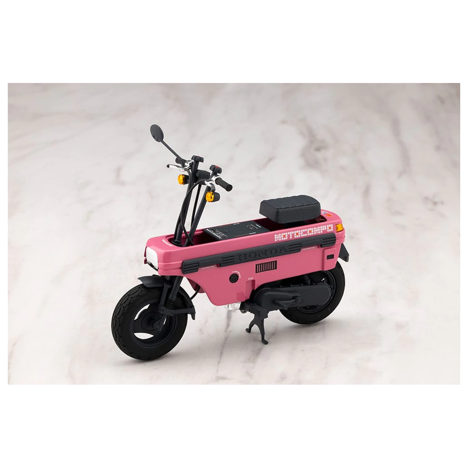 Sousai Shojo Teien Plastic Model Kit 1/10 Emma Koishikawa Nocturne z Honda AB12 Motocompo 14 cm zdjęcie produktu