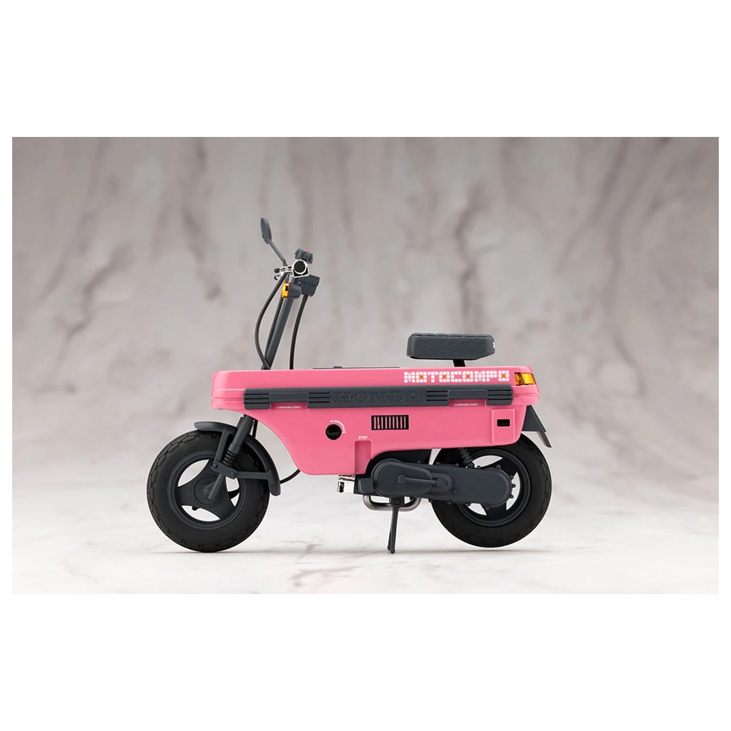 Sousai Shojo Teien Plastic Model Kit 1/10 Emma Koishikawa Nocturne z Honda AB12 Motocompo 14 cm zdjęcie produktu