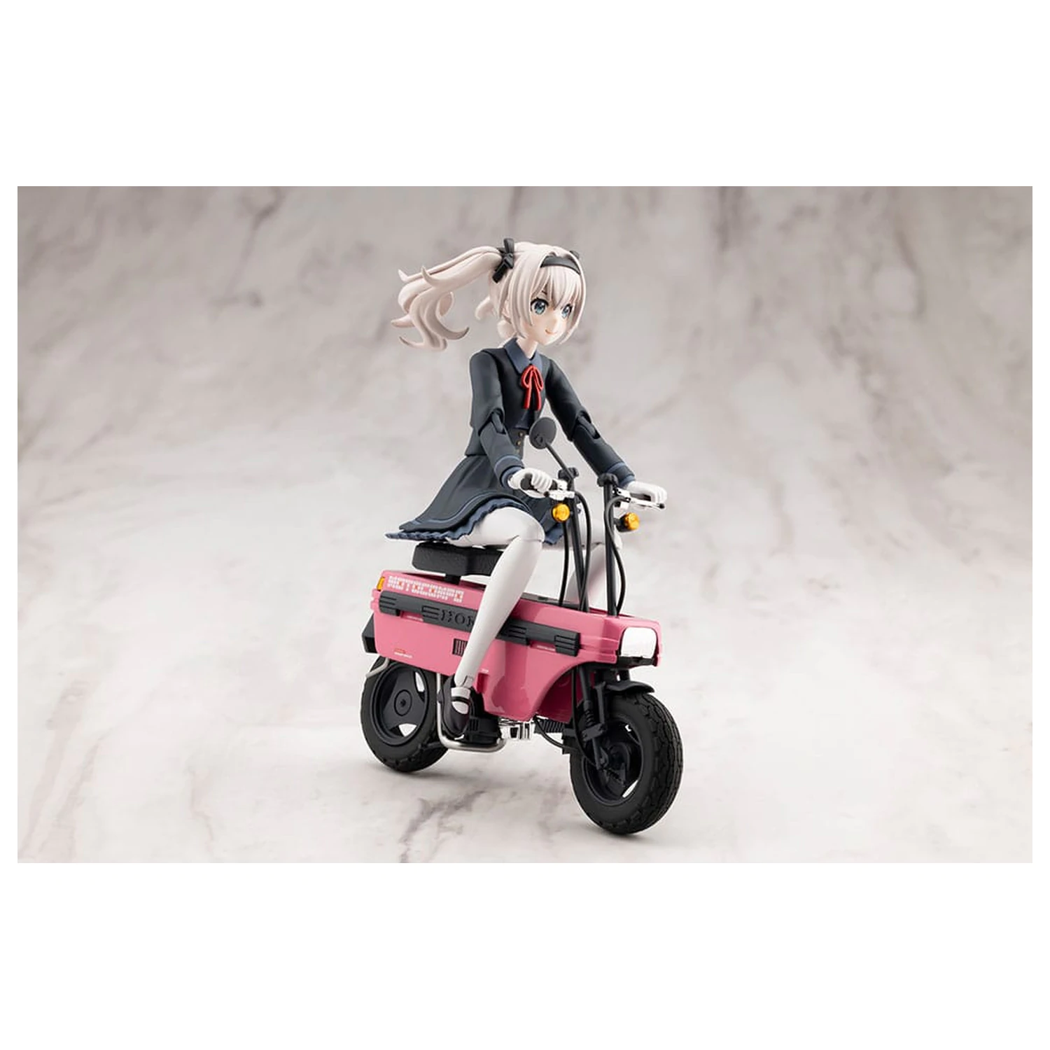 Sousai Shojo Teien Plastic Model Kit 1/10 Emma Koishikawa Nocturne z Honda AB12 Motocompo 14 cm zdjęcie produktu