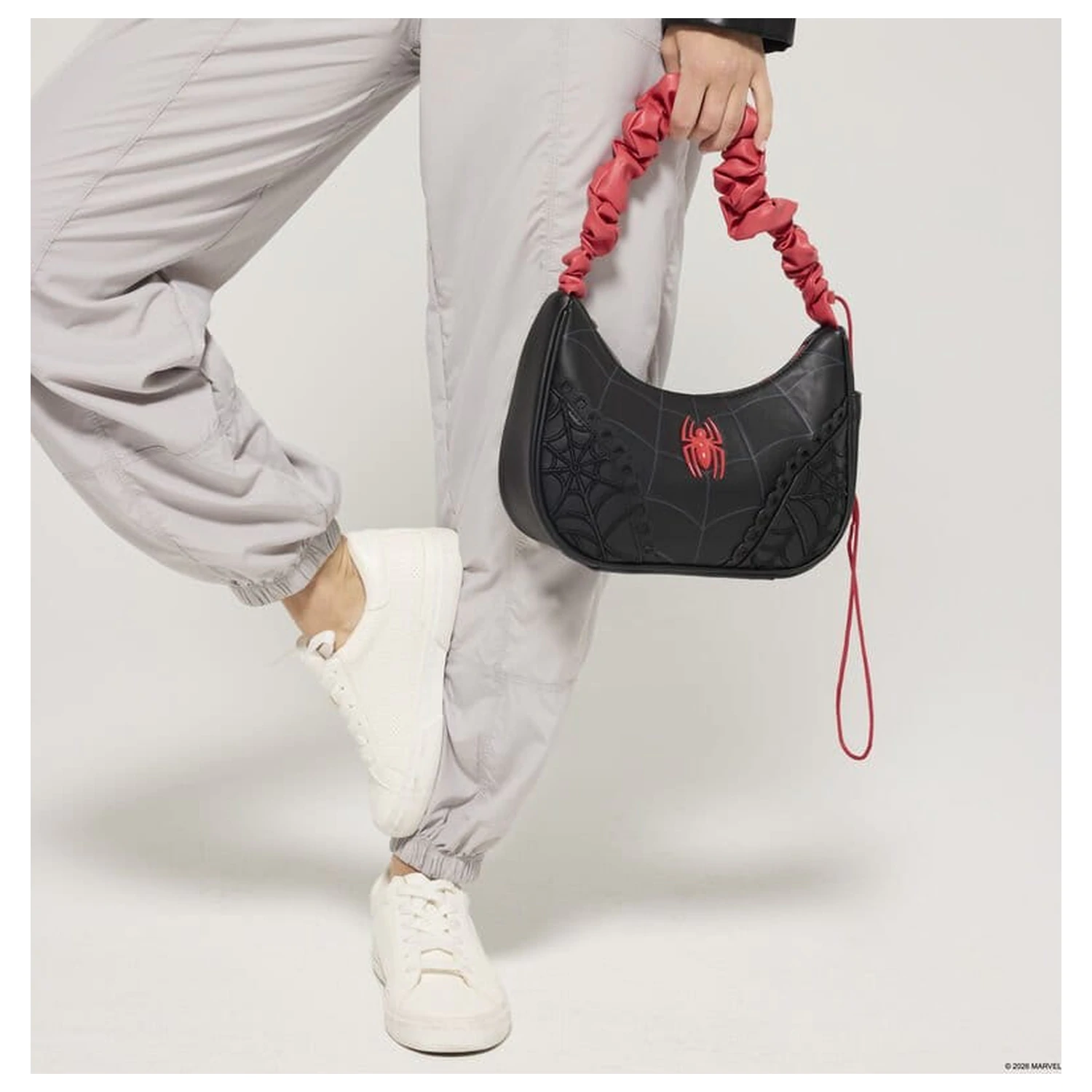 Spider-Man by Loungefly Torba Crossbody Spider Web zdjęcie produktu
