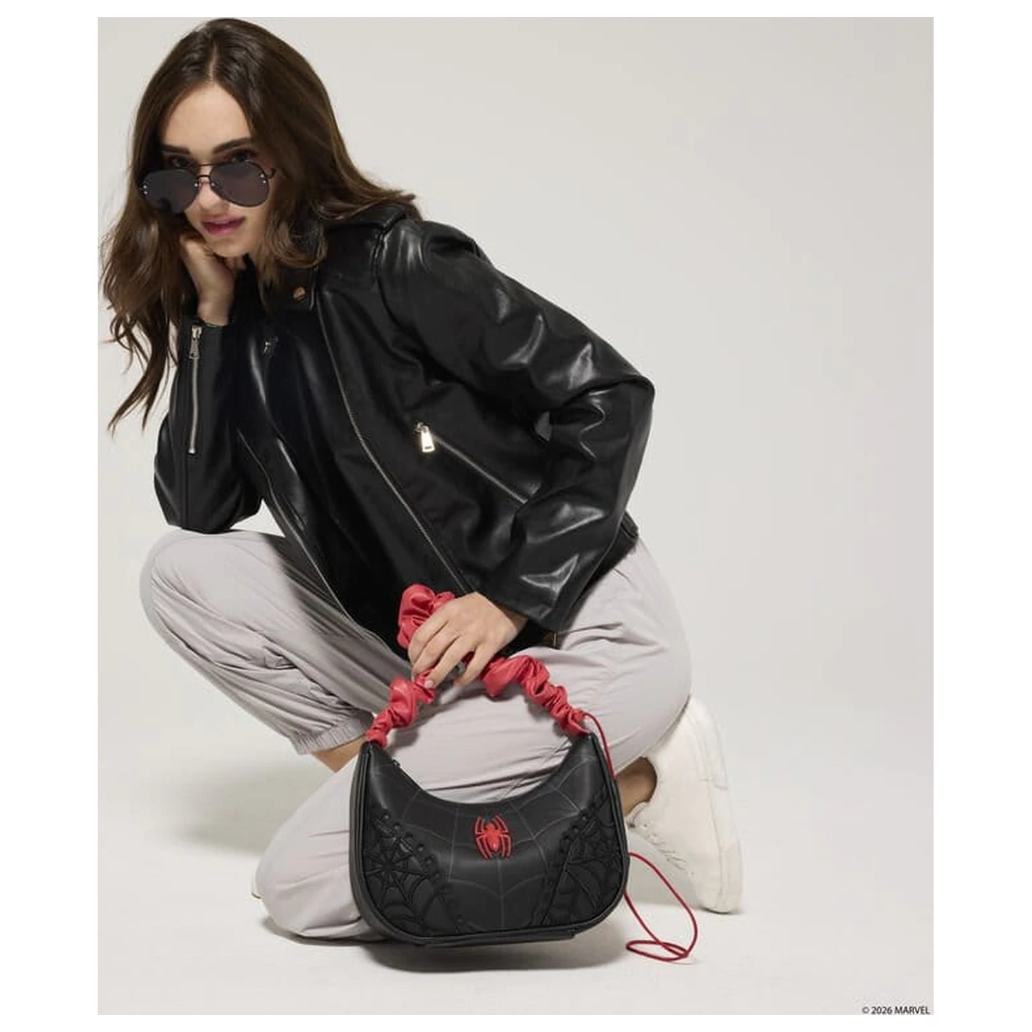 Spider-Man by Loungefly Torba Crossbody Spider Web zdjęcie produktu