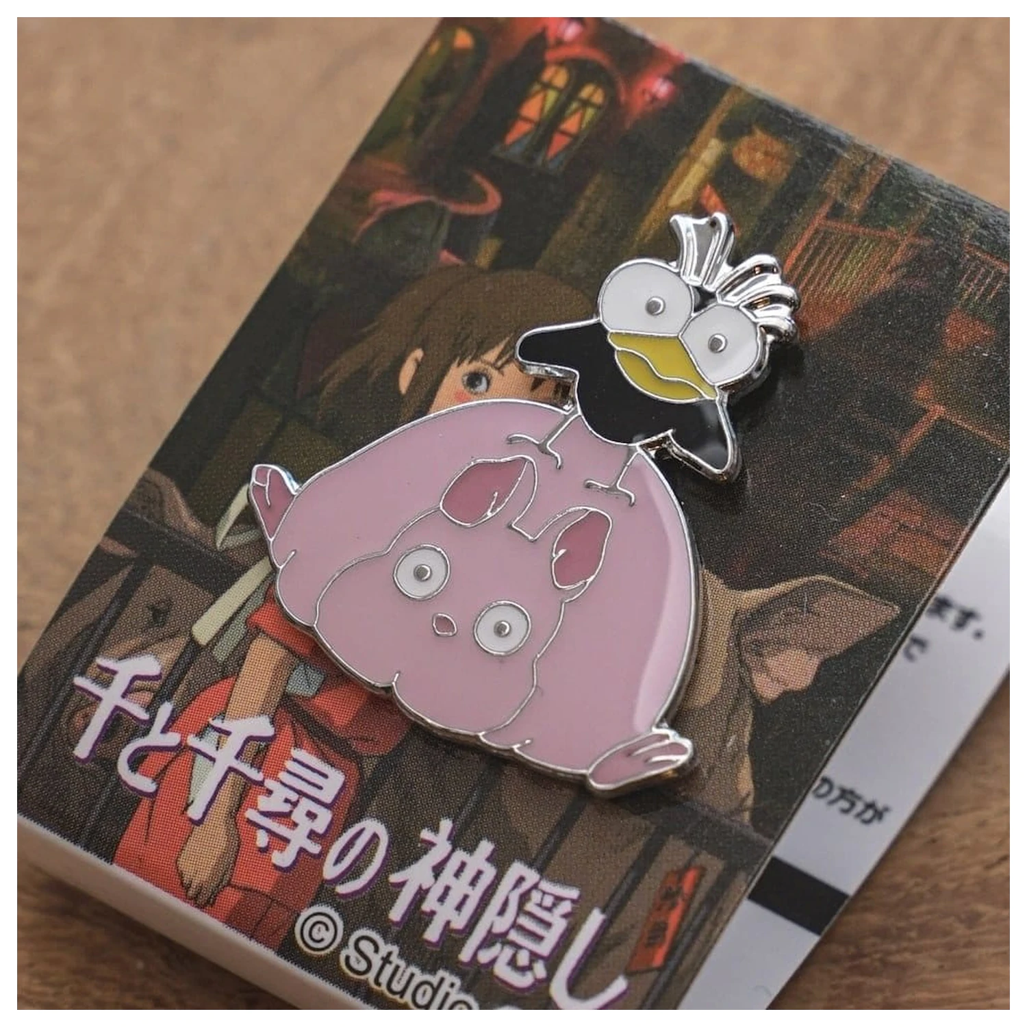 Spirited Away Przypinka Fly Bird and Boh Mouse zdjęcie produktu