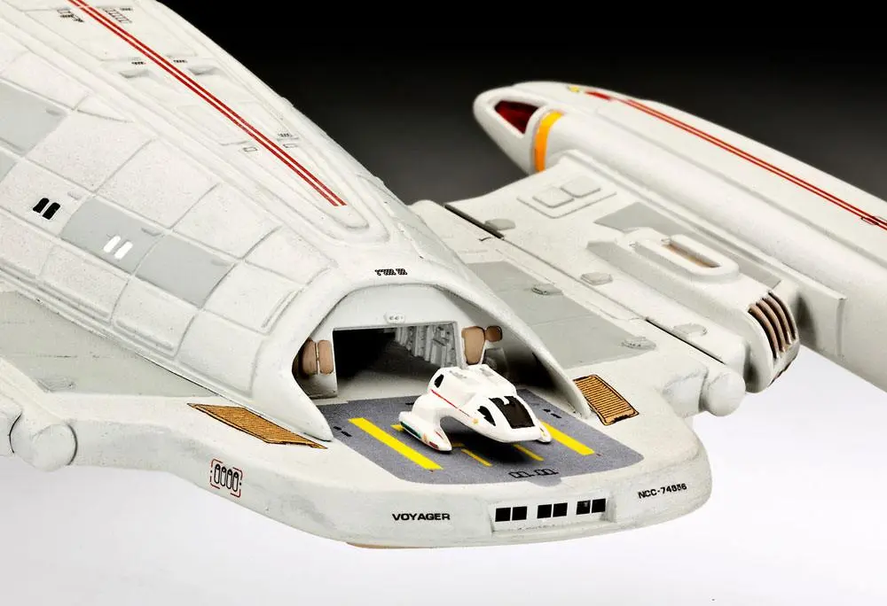Star Trek Zestaw Modelowy 1/670 U.S.S. Voyager 51 cm zdjęcie produktu