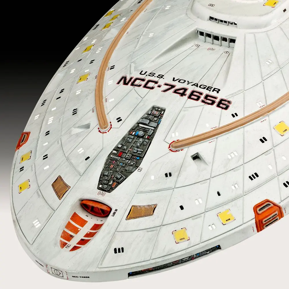 Star Trek Zestaw Modelowy 1/670 U.S.S. Voyager 51 cm zdjęcie produktu