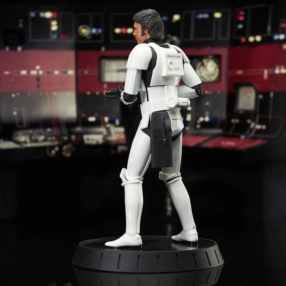 Star Wars Episode IV Milestones Statua 1/6 Han Solo (Stormtrooper Disguise) 40th Anniversary Exclusive 30 cm zdjęcie produktu