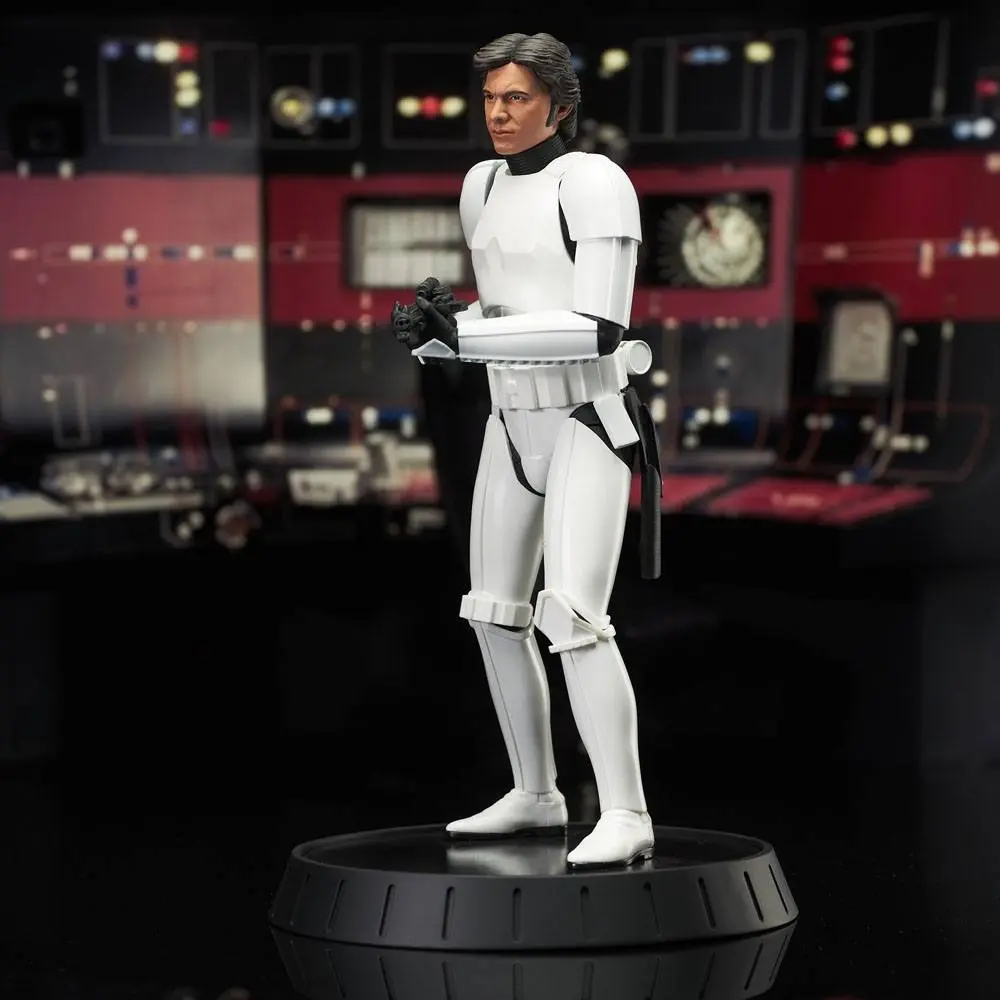Star Wars Episode IV Milestones Statua 1/6 Han Solo (Stormtrooper Disguise) 40th Anniversary Exclusive 30 cm zdjęcie produktu