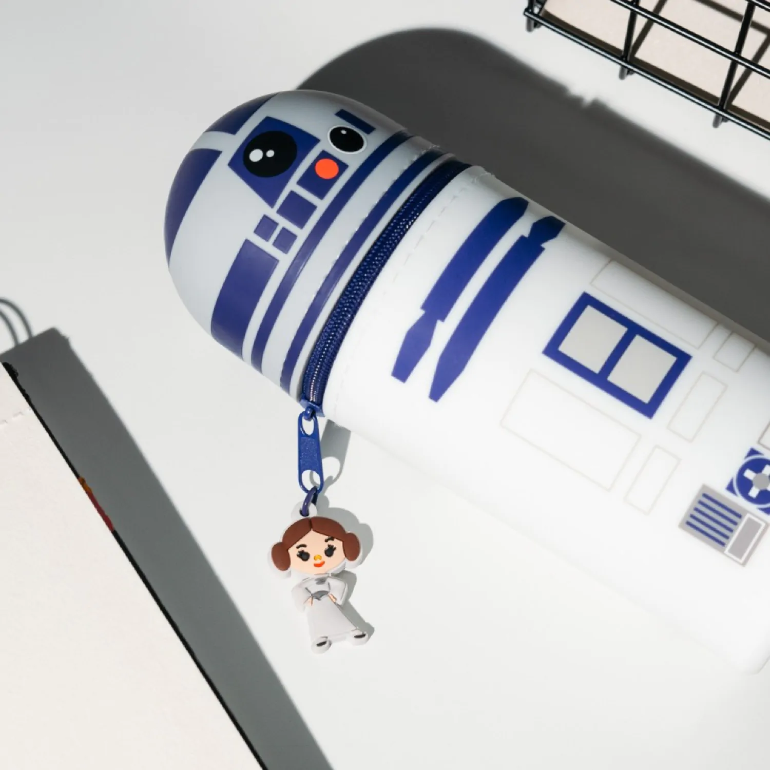 Piórnik 3D Star Wars R2-D2 zdjęcie produktu