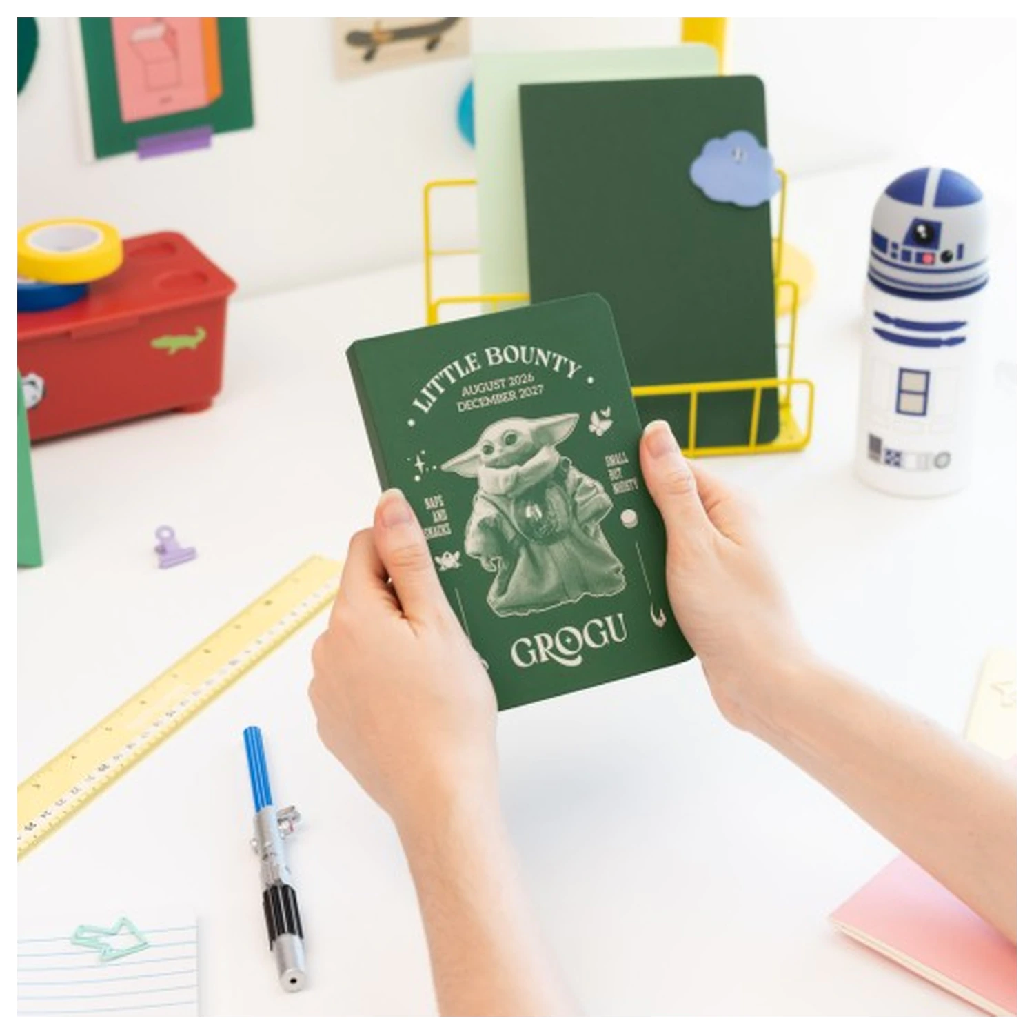 Star Wars: The Mandalorian and Grogu Academic Diary 2026/2027 A6 *wersja angielska* zdjęcie produktu