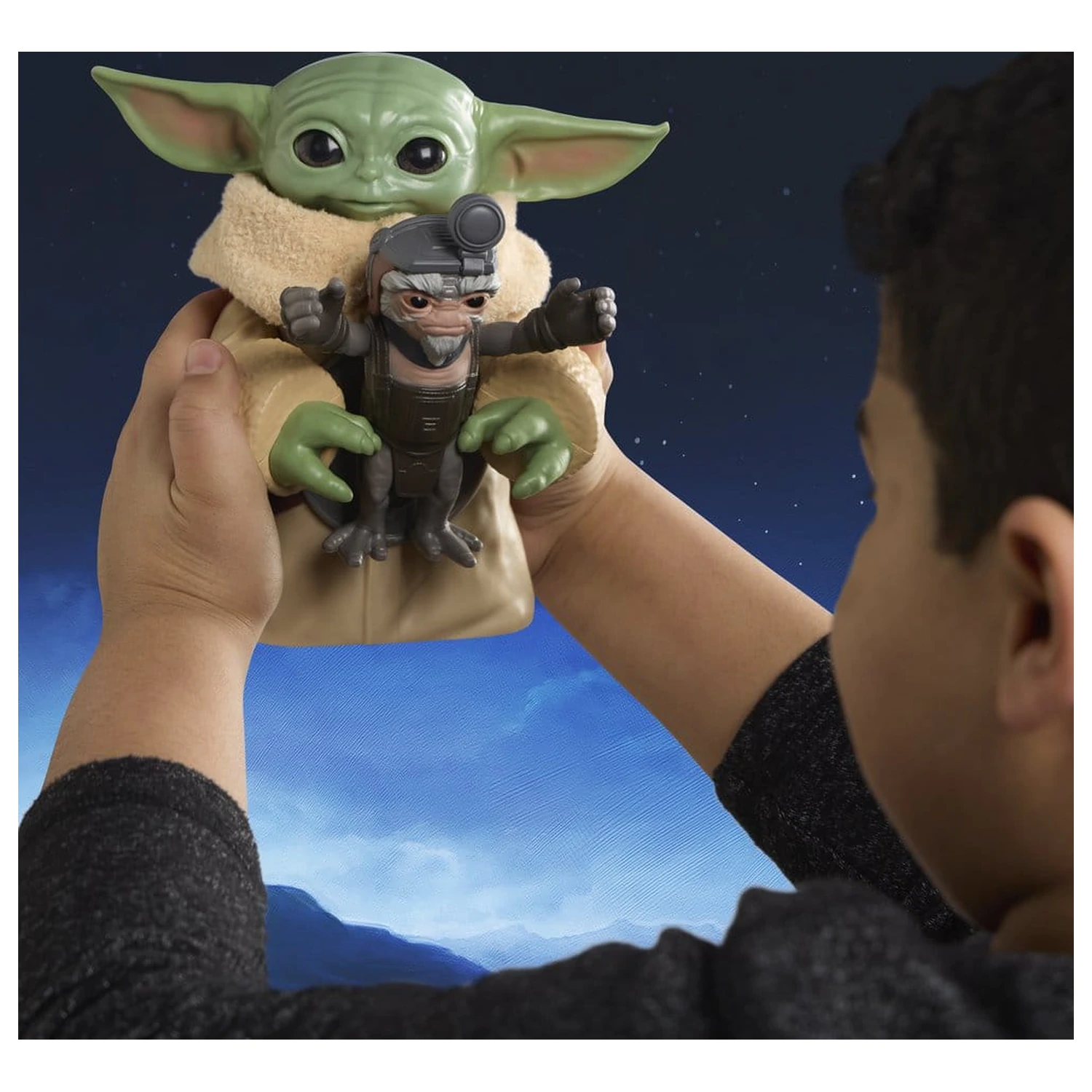 Star Wars: The Mandalorian & Grogu Elektroniczna Figurka Akcji Huggin' Grogu & Anzellan 17 cm zdjęcie produktu