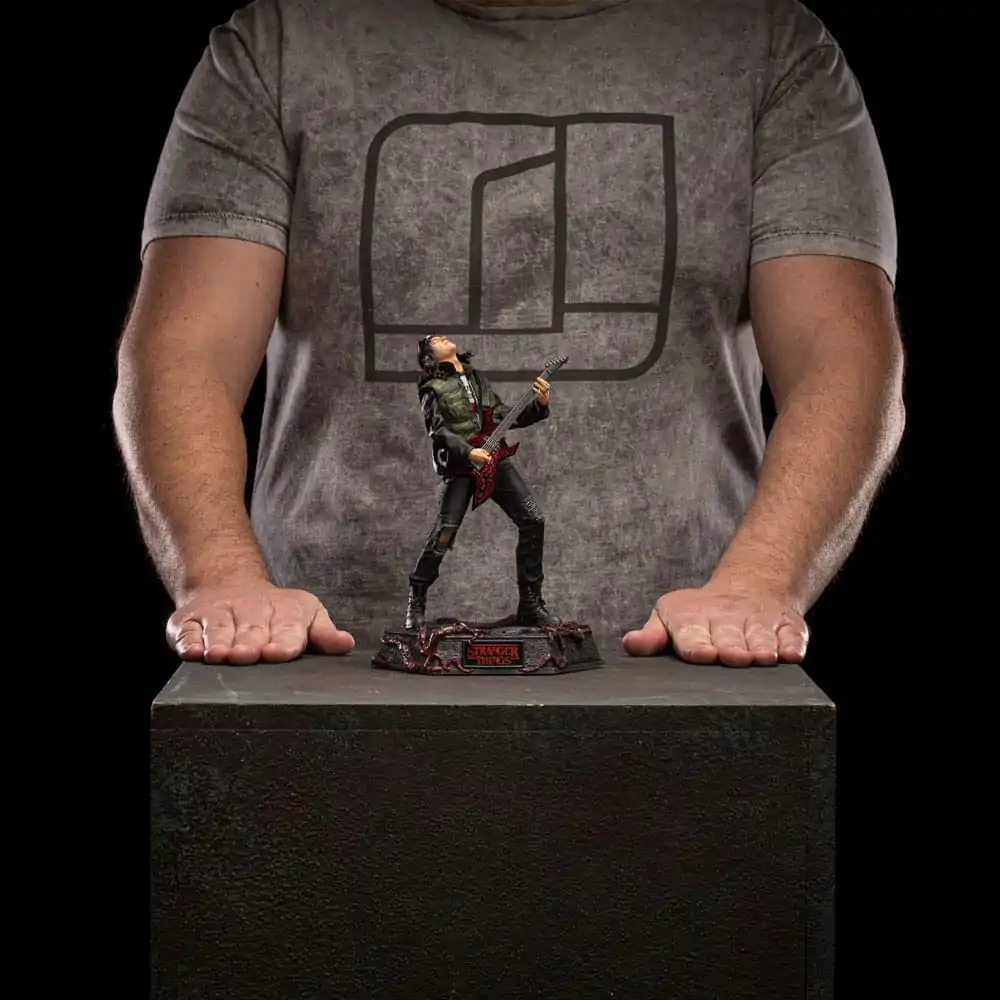 Stranger Things Deluxe Art Scale Statue 1/10 Eddie Munson 20 cm Figurka zdjęcie produktu
