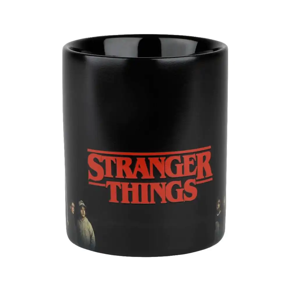 Stranger Things Kubek Zmieniający Kolor Team 320 ml zdjęcie produktu