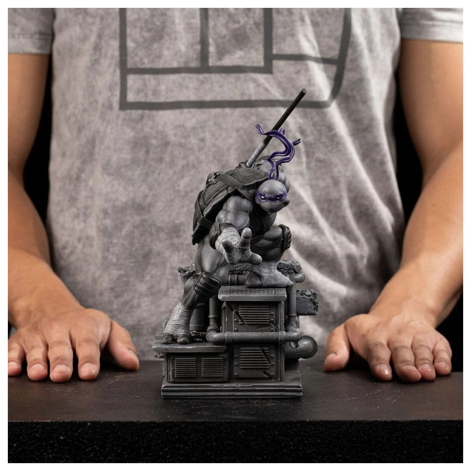 Teenage Mutant Ninja Turtles Art Scale Statua 1/10 Donatello Black and White Variant 26 cm zdjęcie produktu