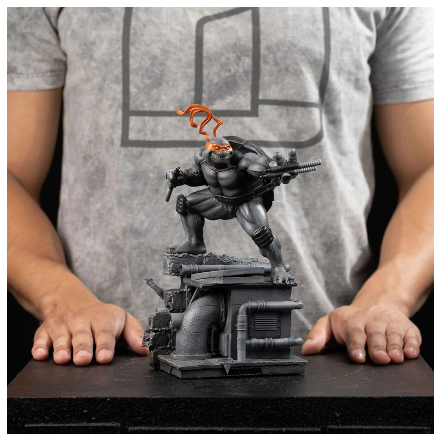 Teenage Mutant Ninja Turtles Art Scale Statue 1/10 Michelangelo Black and White Variant 26 cm zdjęcie produktu