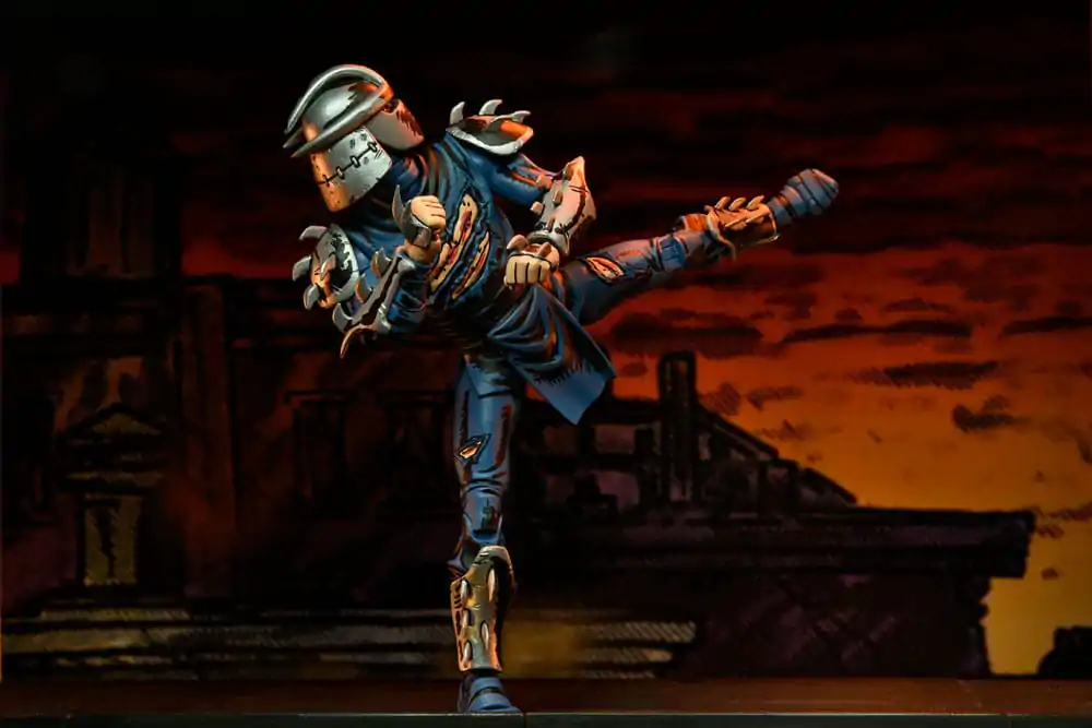 Teenage Mutant Ninja Turtles (Mirage Comics) Figurka Akcji Battle Damaged Shredder 18 cm zdjęcie produktu