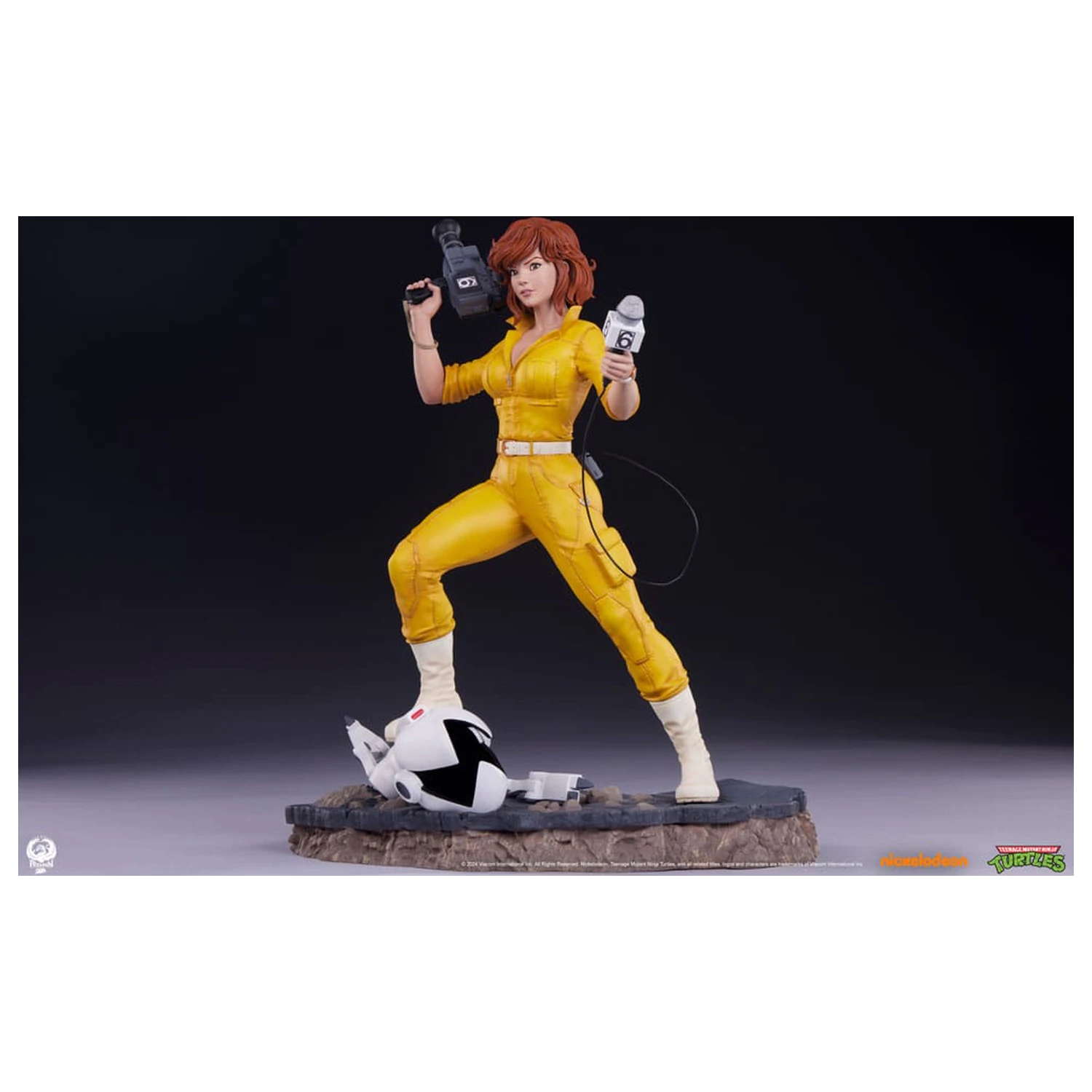 Statua Teenage Mutant Ninja Turtles Premier Series 1/4 April O'Neil 46 cm zdjęcie produktu