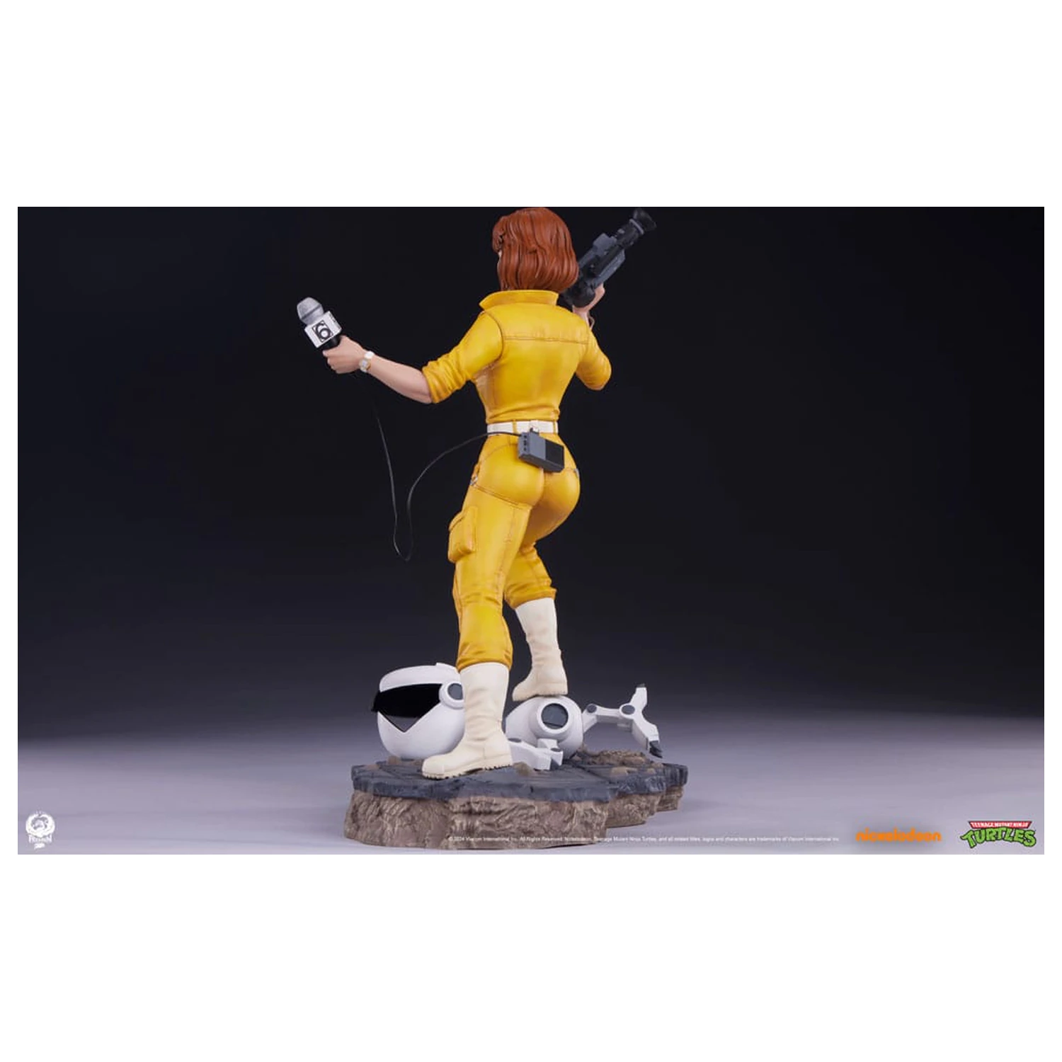 Statua Teenage Mutant Ninja Turtles Premier Series 1/4 April O'Neil 46 cm zdjęcie produktu