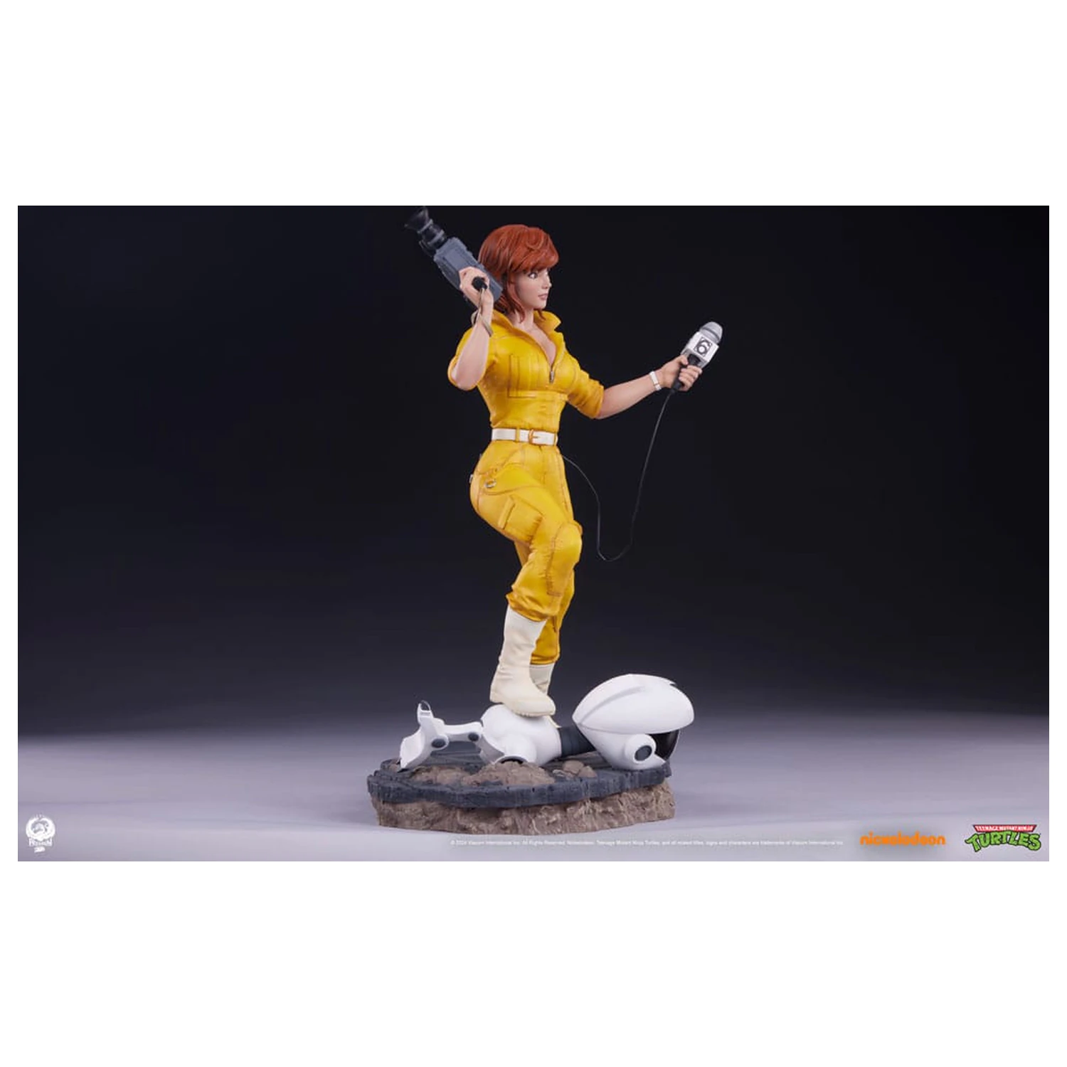 Statua Teenage Mutant Ninja Turtles Premier Series 1/4 April O'Neil 46 cm zdjęcie produktu