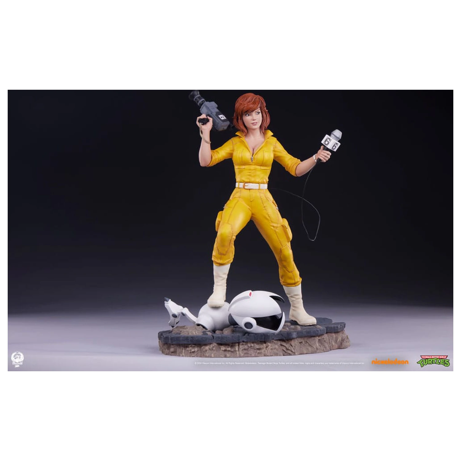 Statua Teenage Mutant Ninja Turtles Premier Series 1/4 April O'Neil 46 cm zdjęcie produktu