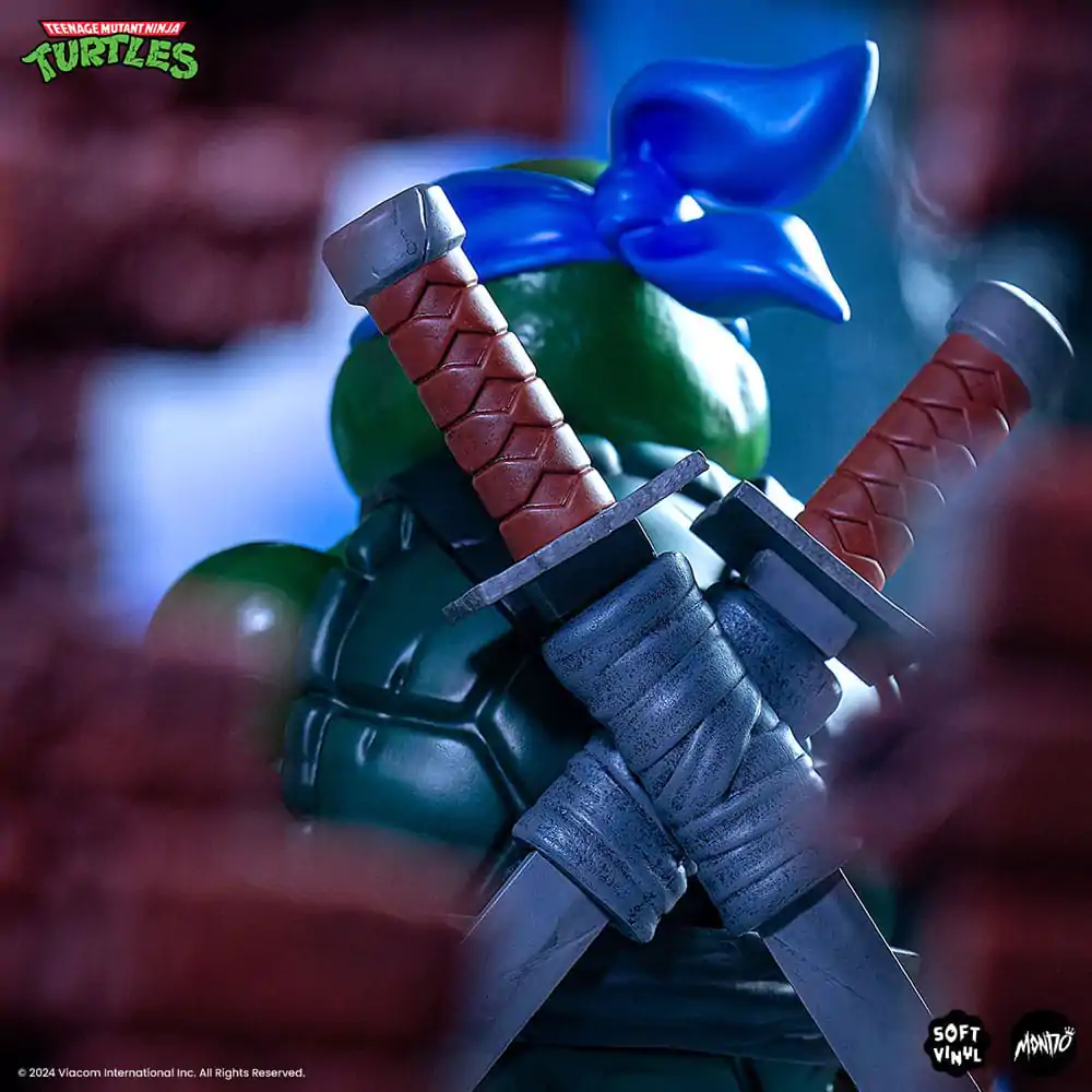 Teenage Mutant Ninja Turtles Miękka Winylowa Figurka Leonardo 25 cm zdjęcie produktu