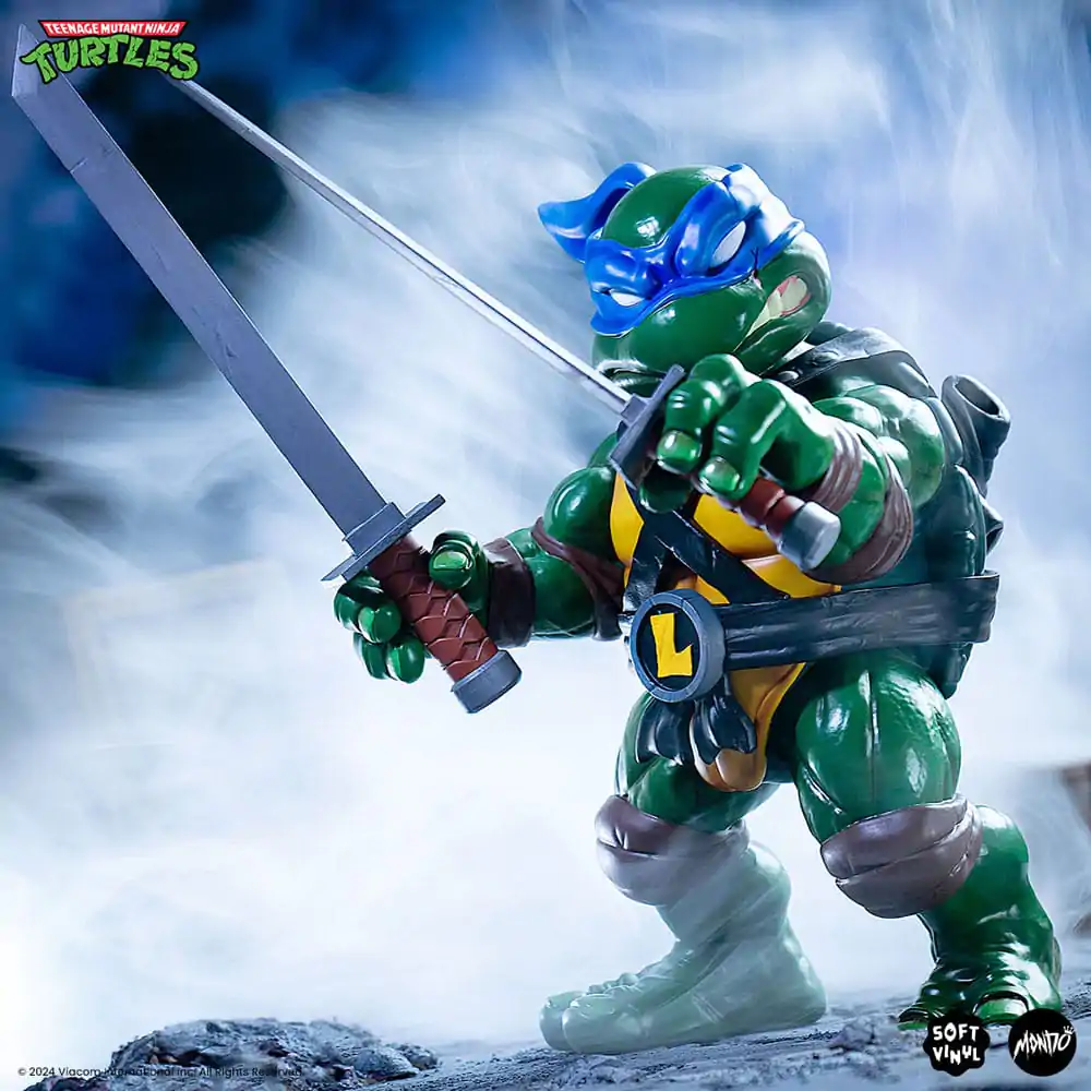 Teenage Mutant Ninja Turtles Miękka Winylowa Figurka Leonardo 25 cm zdjęcie produktu