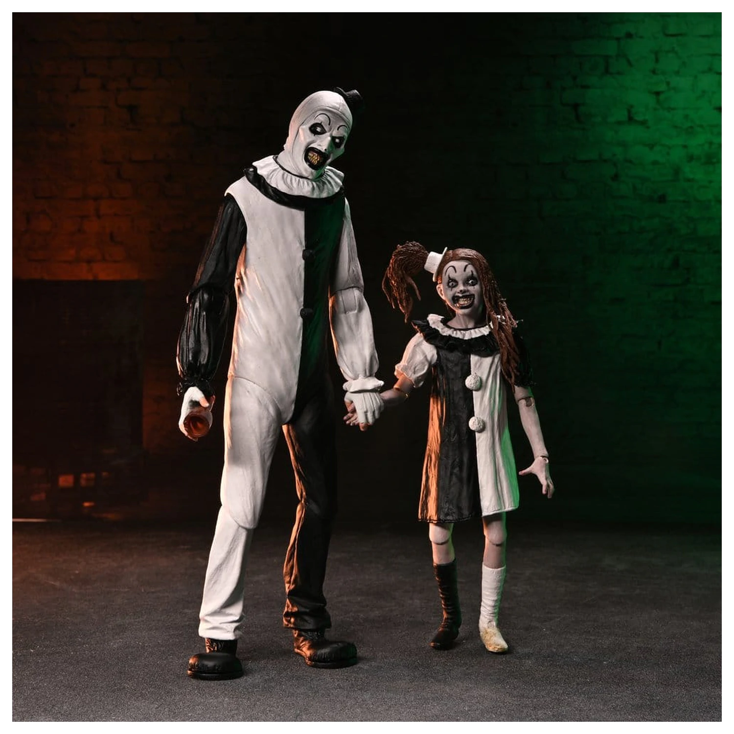 Terrifier 2 Zestaw 2 Figurek Akcji Ultimate Art the Clown i Little Pale Girl 18 cm zdjęcie produktu