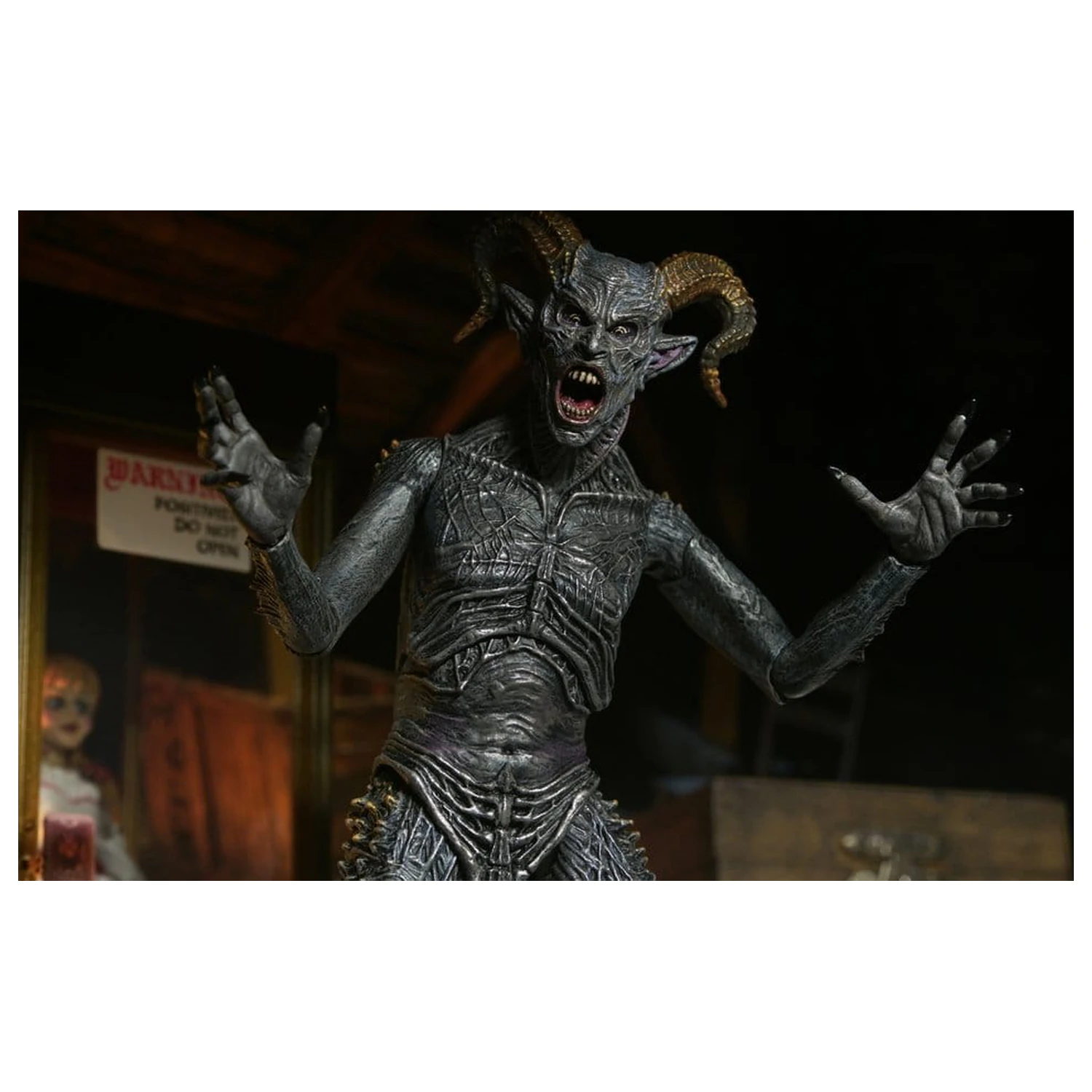 The Conjuring Universe Figurka Ultimate Malthus the Demon 18 cm zdjęcie produktu