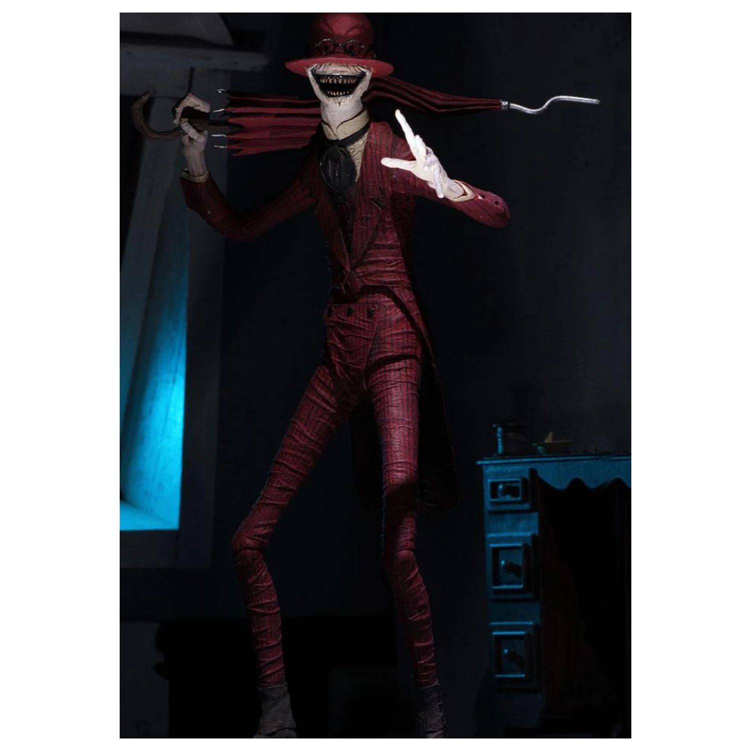 The Conjuring Universe Figurka Ultimate Crooked Man 23 cm zdjęcie produktu
