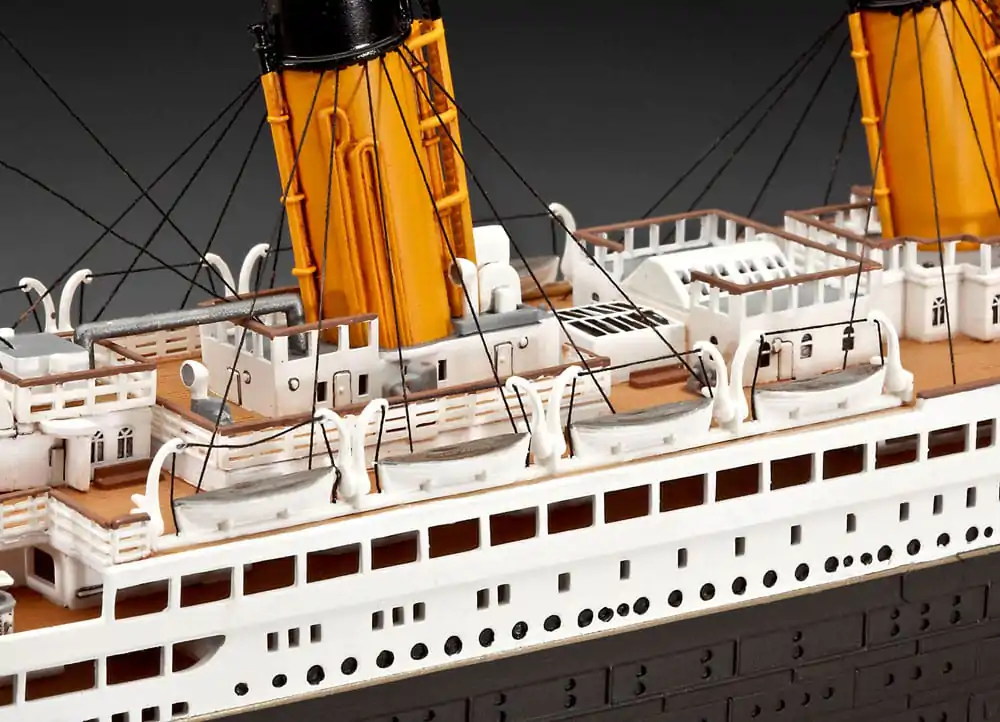 Titanic Model Kit Zestaw Upominkowy 1/400 R.M.S. Titanic 100th Anniversary Edition 67 cm zdjęcie produktu