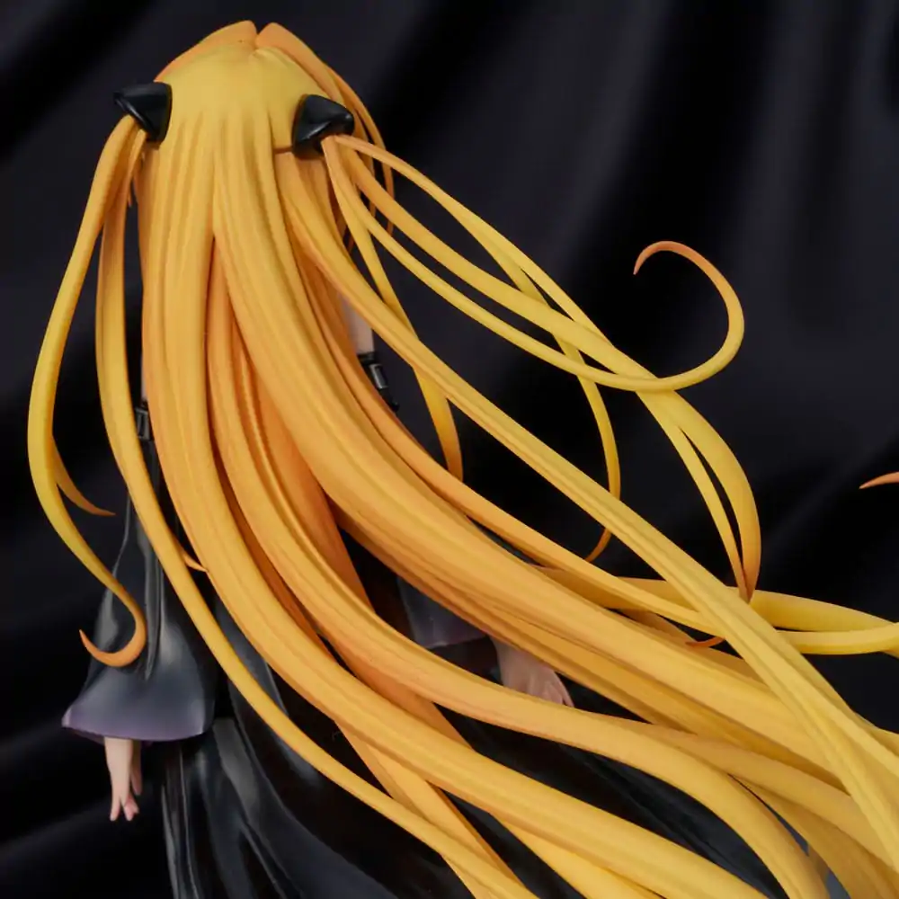 To Love-Ru Darkness statua z PVC w skali 1/6 Golden Darkness Black Trance Version 20 cm zdjęcie produktu