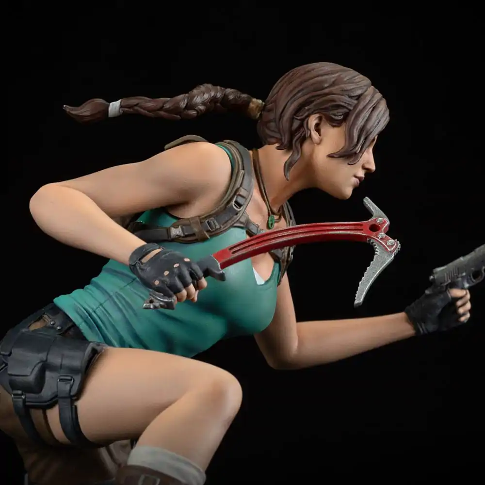 Tomb Raider PVC Statuetka Lara Croft 24 cm zdjęcie produktu