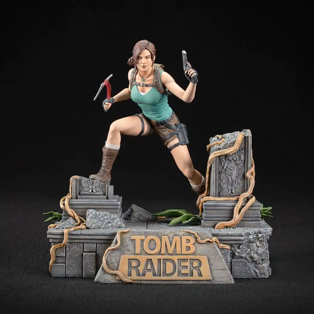 Tomb Raider PVC Statuetka Lara Croft 24 cm zdjęcie produktu