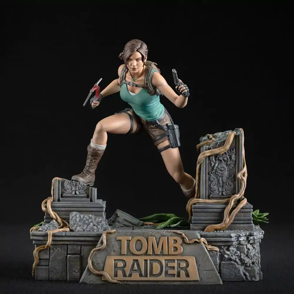 Tomb Raider PVC Statuetka Lara Croft 24 cm zdjęcie produktu