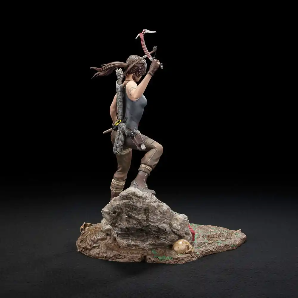 Tomb Raider PVC Statua Lara Croft Survivor Era 33 cm zdjęcie produktu