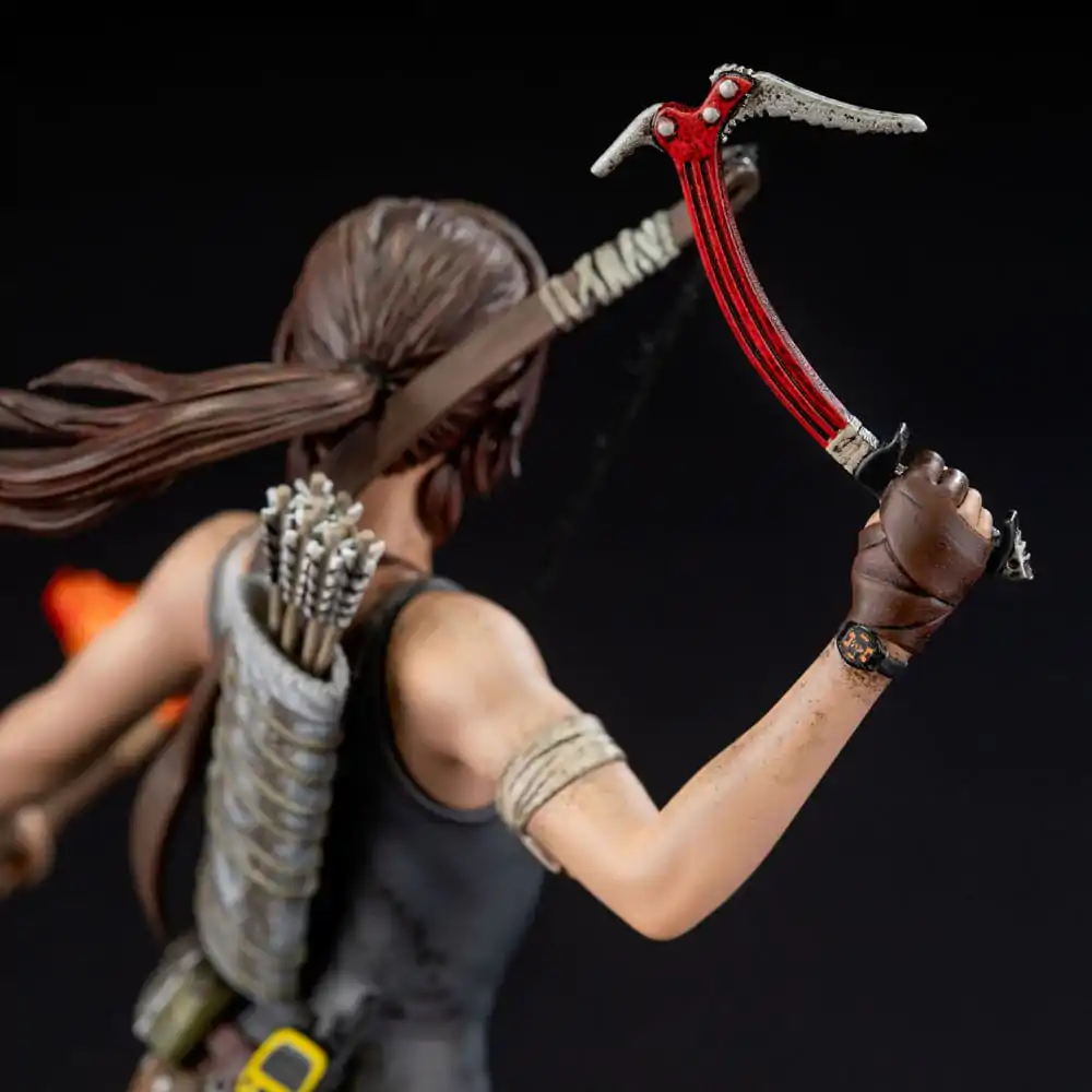 Tomb Raider PVC Statua Lara Croft Survivor Era 33 cm zdjęcie produktu