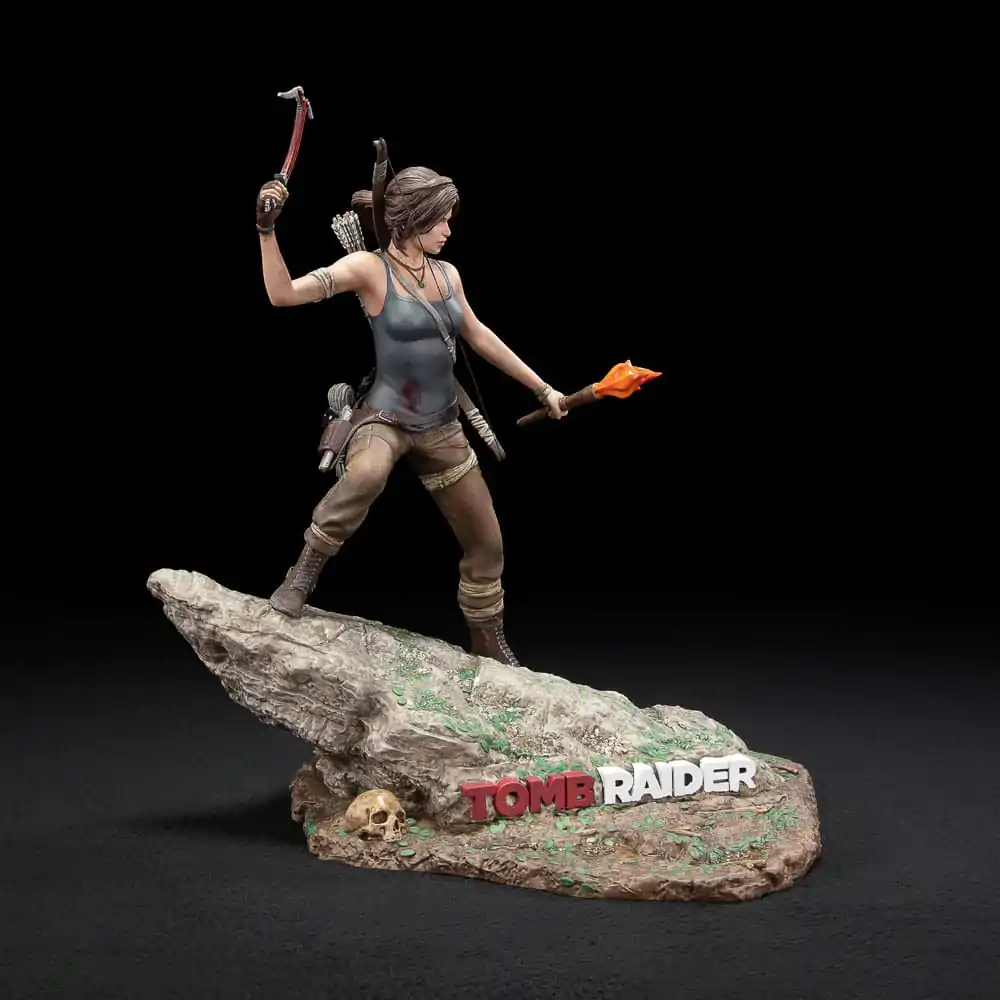 Tomb Raider PVC Statua Lara Croft Survivor Era 33 cm zdjęcie produktu