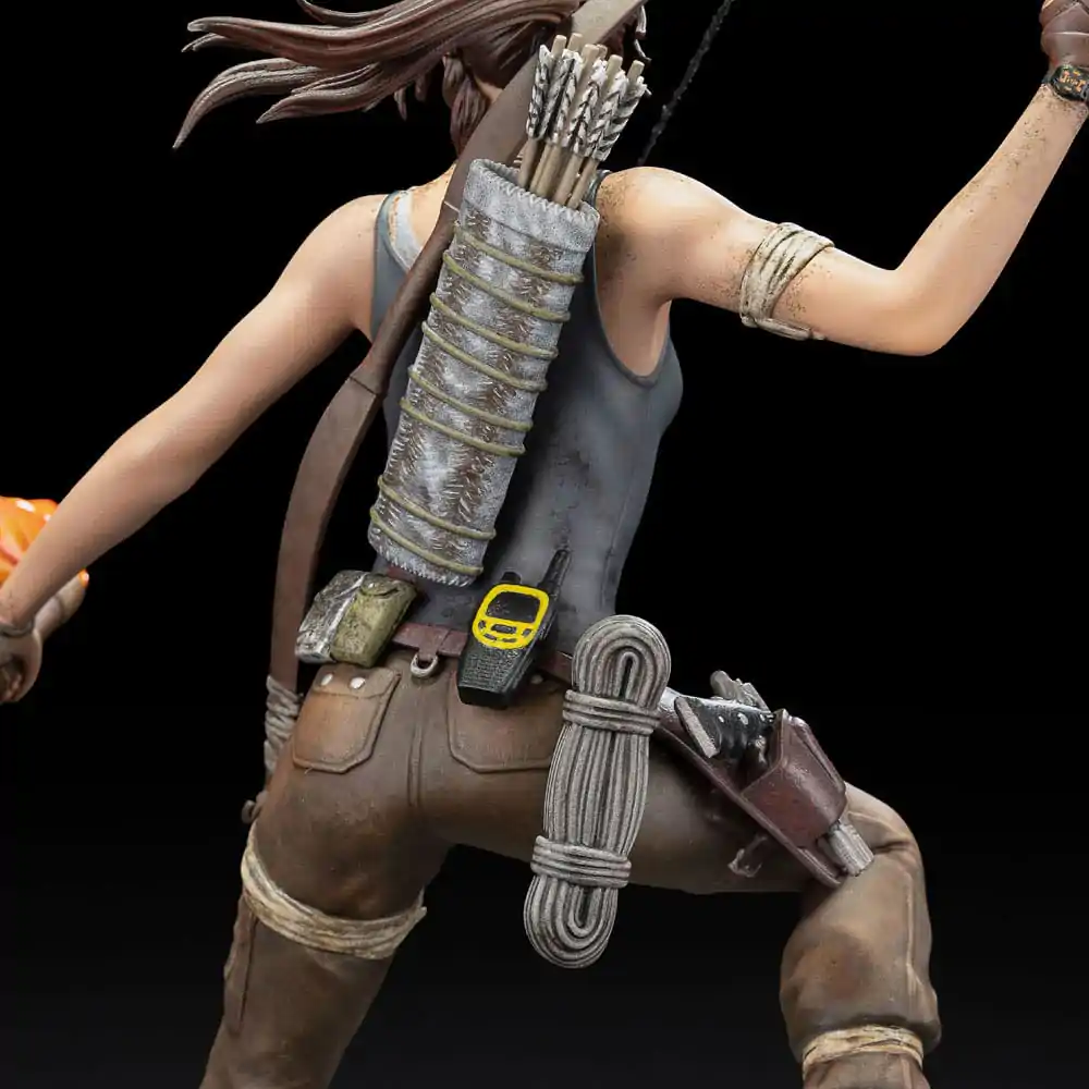 Tomb Raider PVC Statua Lara Croft Survivor Era 33 cm zdjęcie produktu